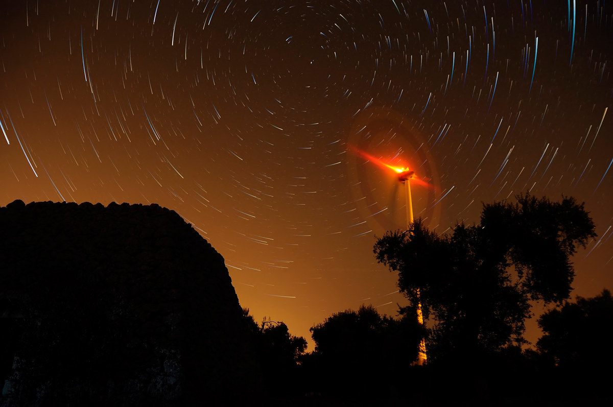 Startrail effect with comet - Otranto 20150717