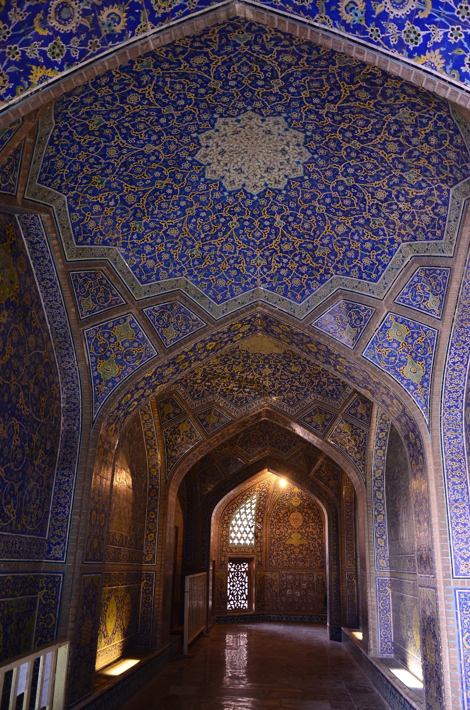 sheikh lotfolla mosque