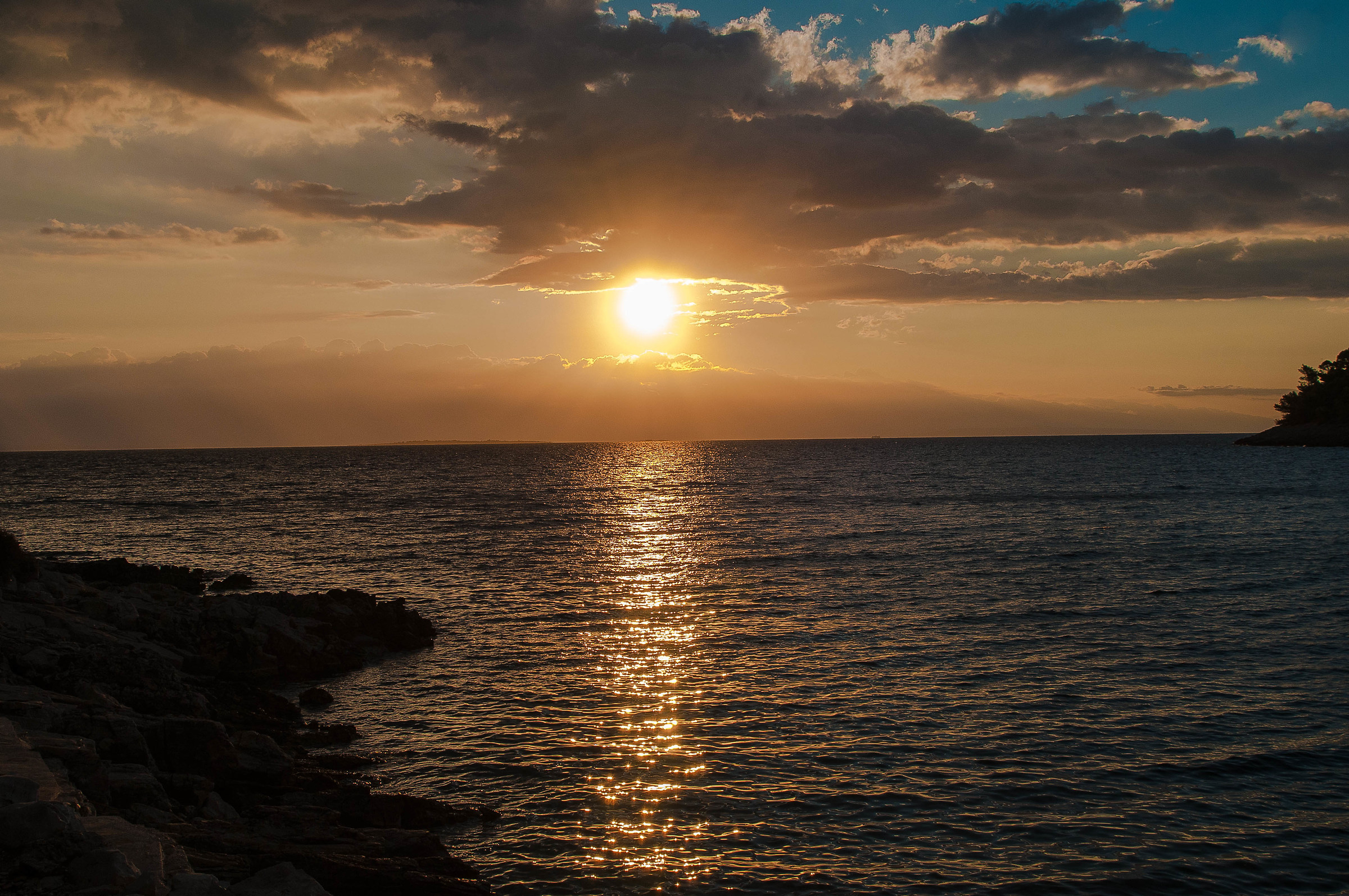 prime luci nella baia