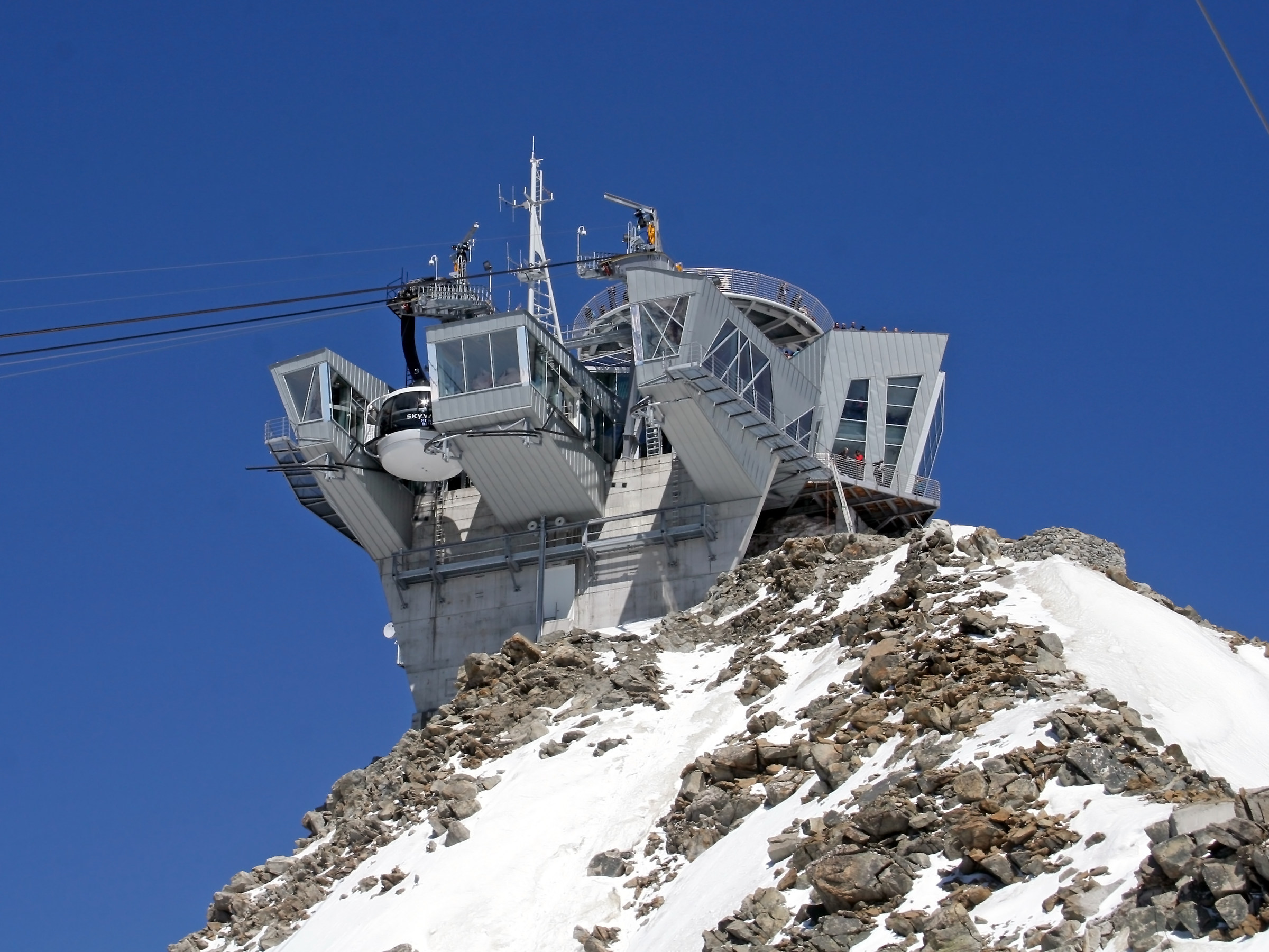 New cable car White (Skyway)