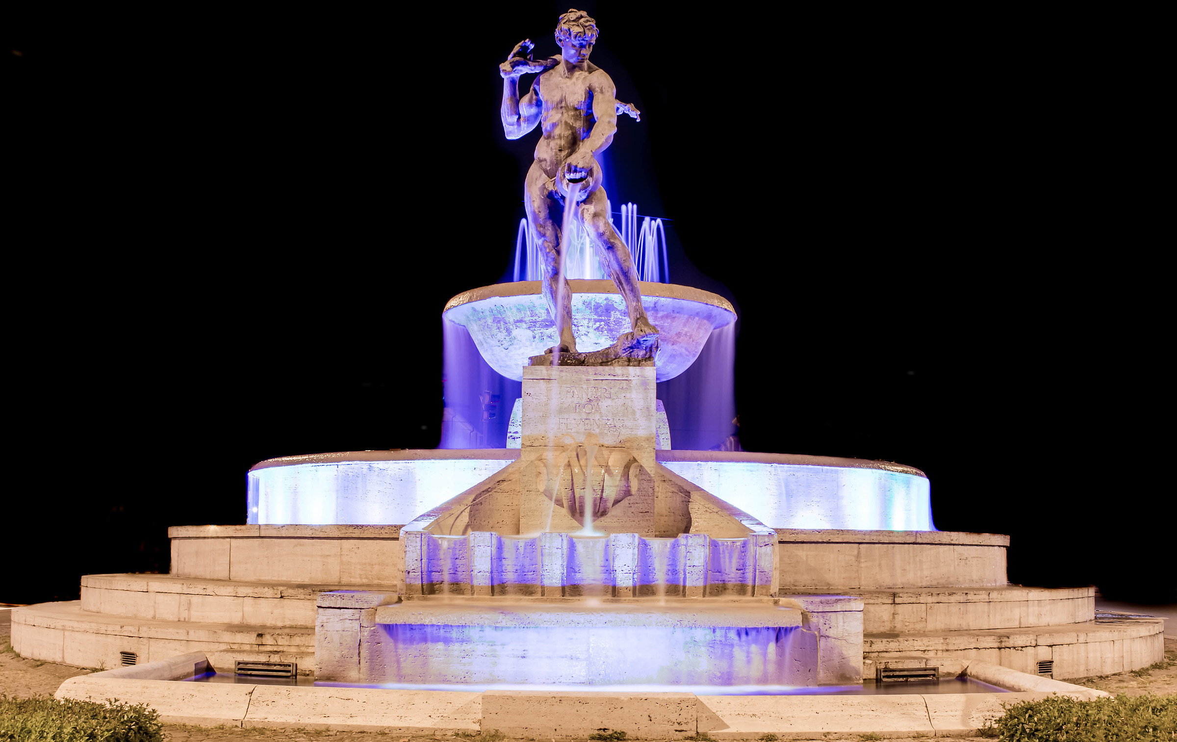arte "pacchianizzata" (fontana dei due fiumi moden...