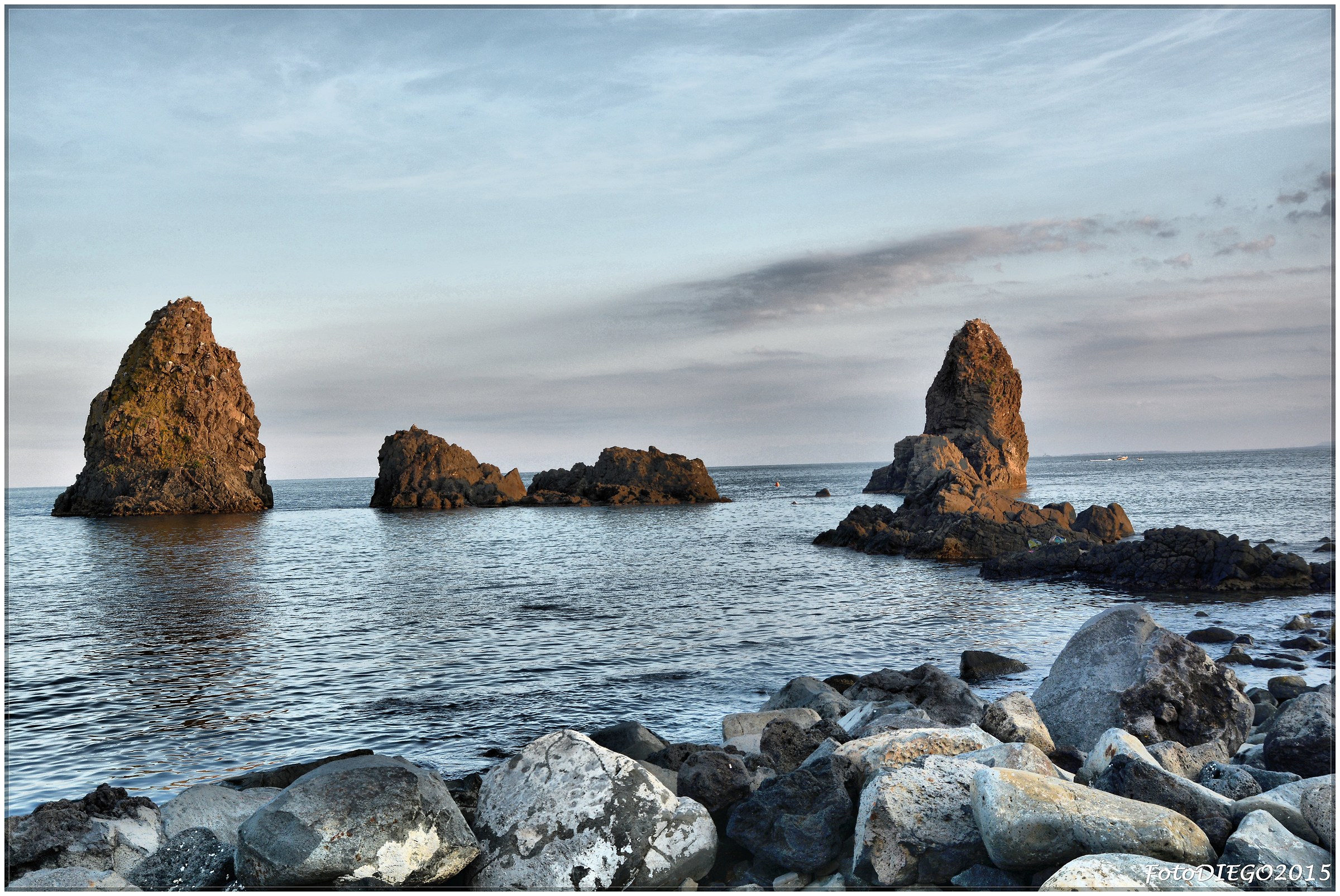 Aci Trezza, i faraglioni