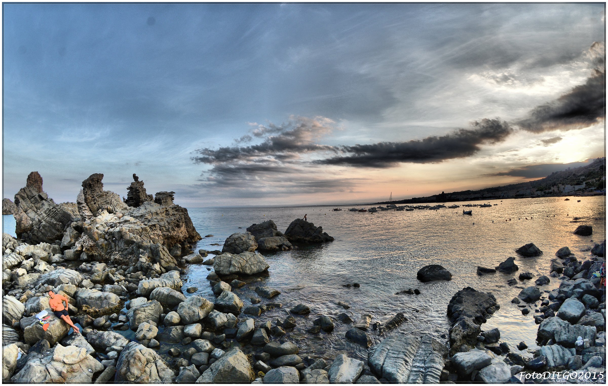 Tramonto su Aci Trezza