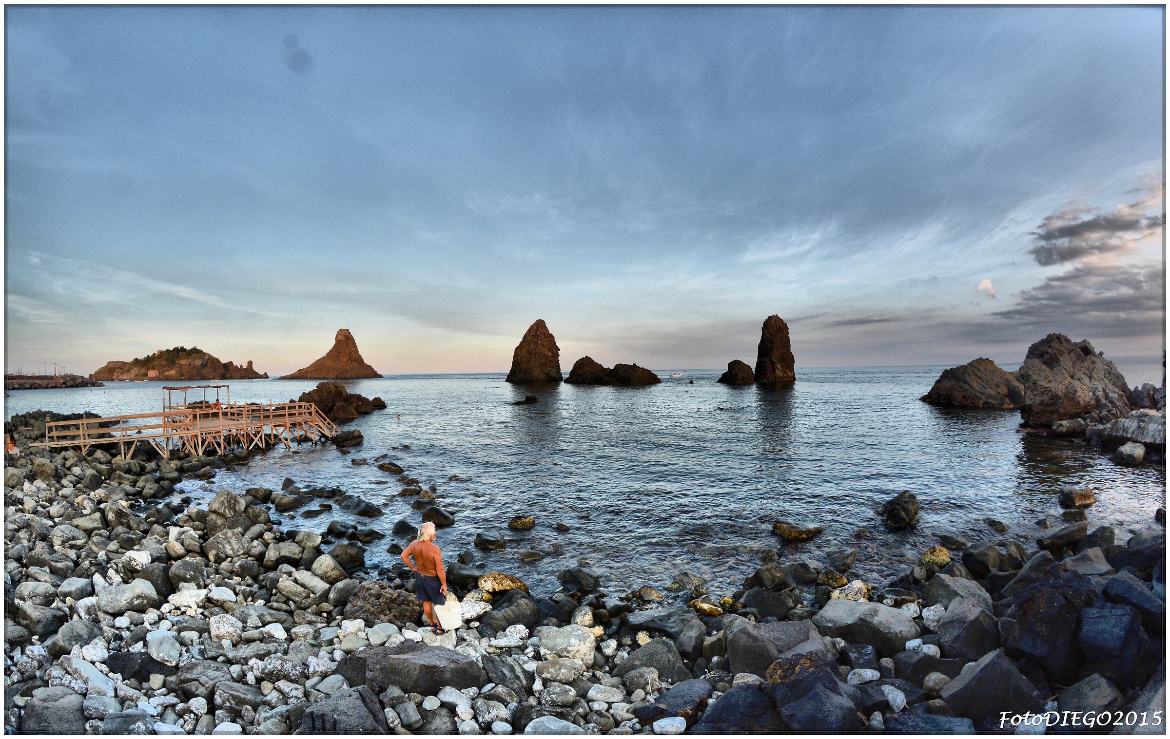 Tramonto e faraglioni