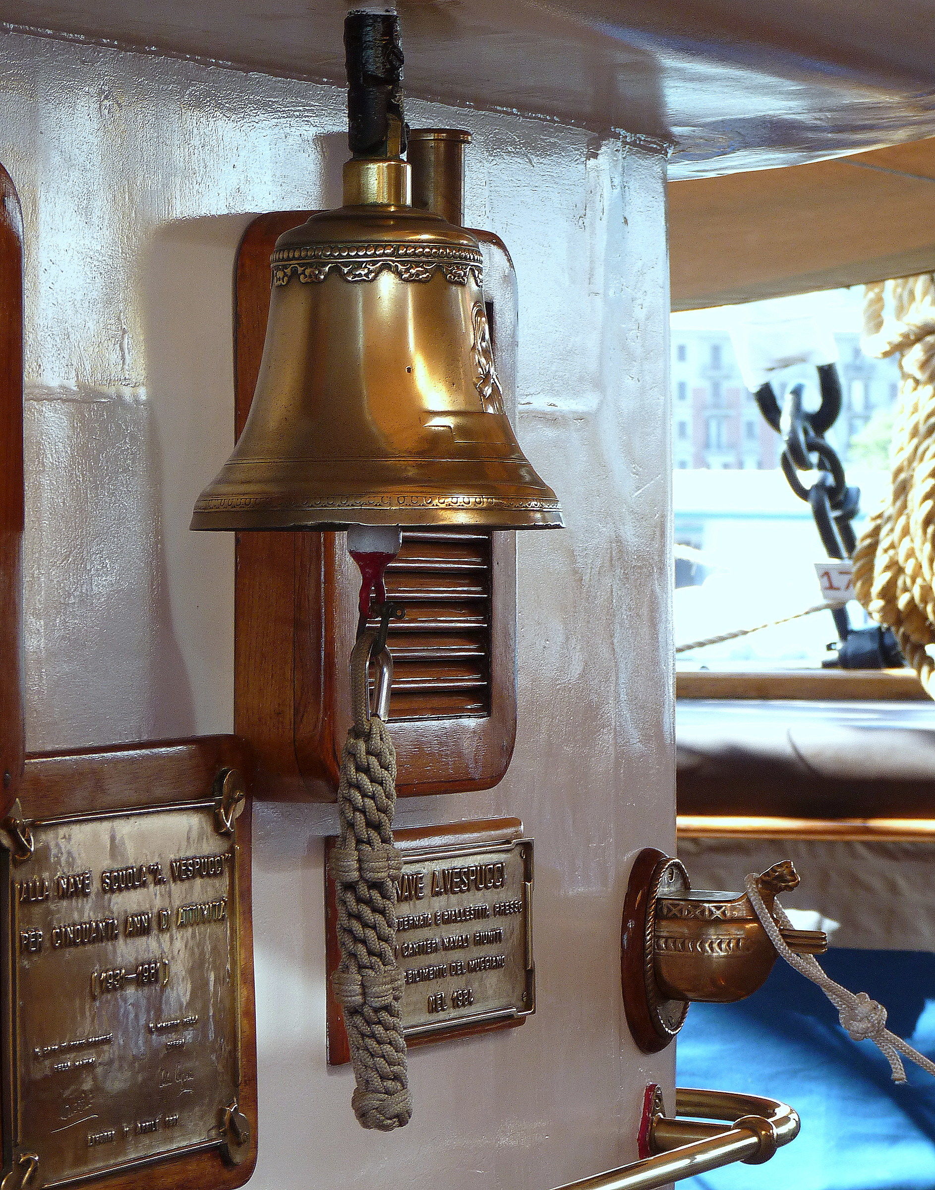 la campana della nave