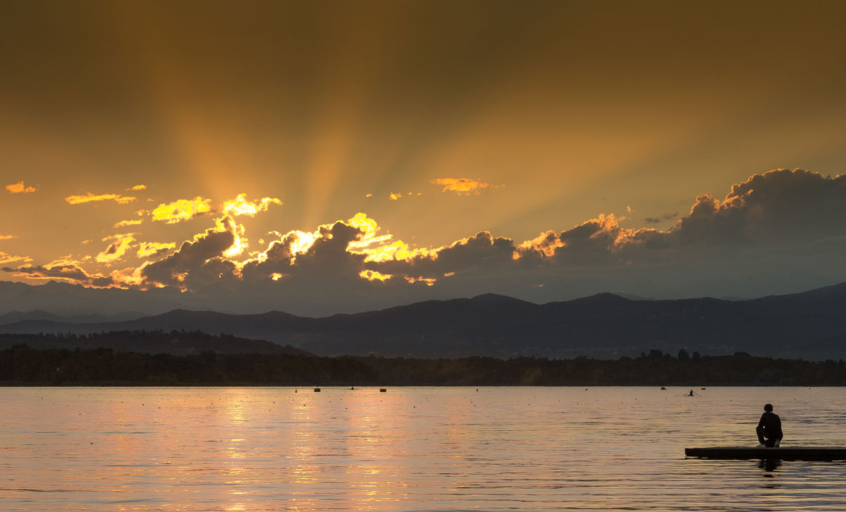 Splashes of sunlight ...