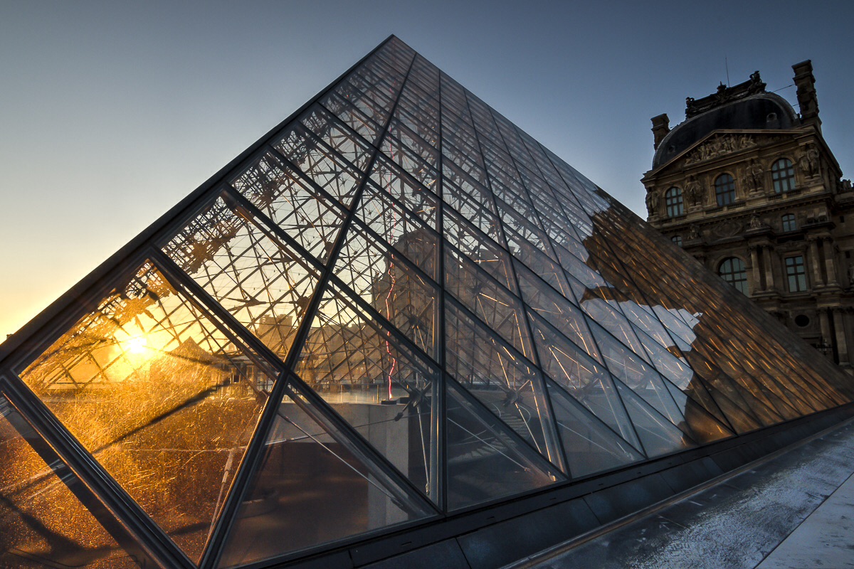 Louvre, the pyramid du ....