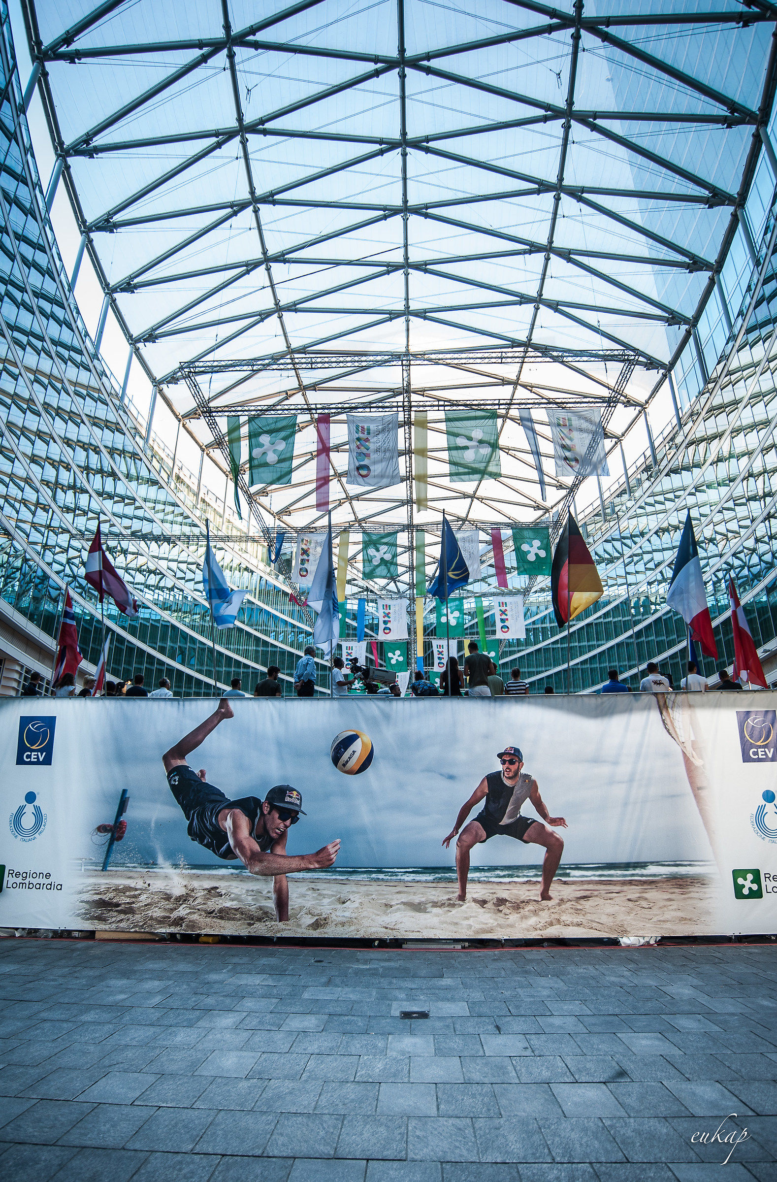 Beach volleyball in the city