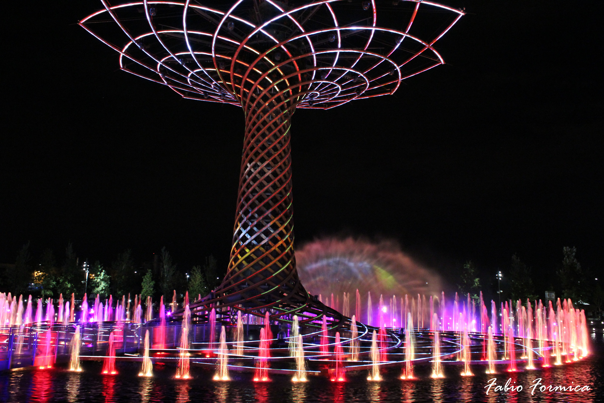 "Albero della Vita di sera " Expo 2015 Milano
