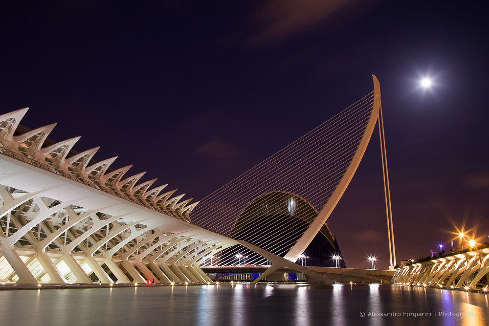 Valencia y la Luna