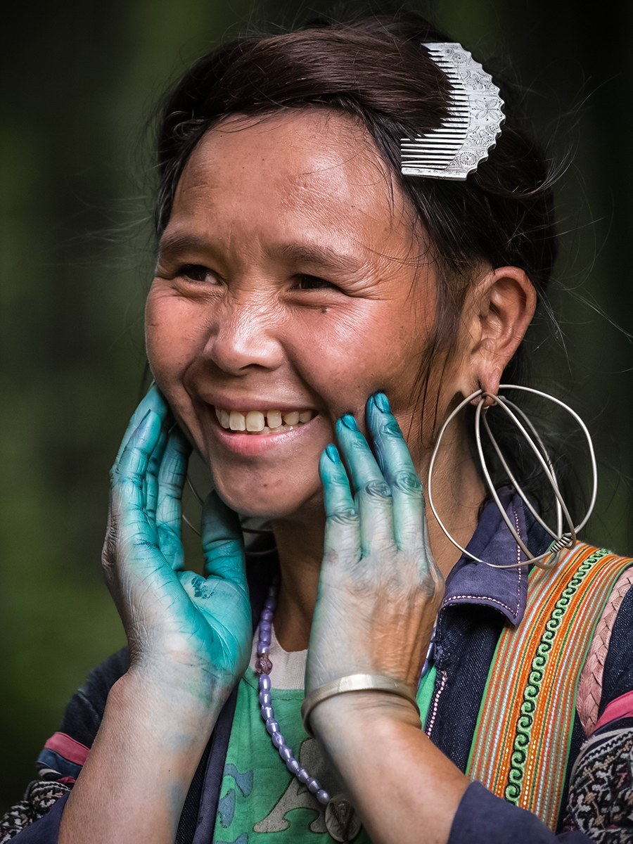 'Hmong smile