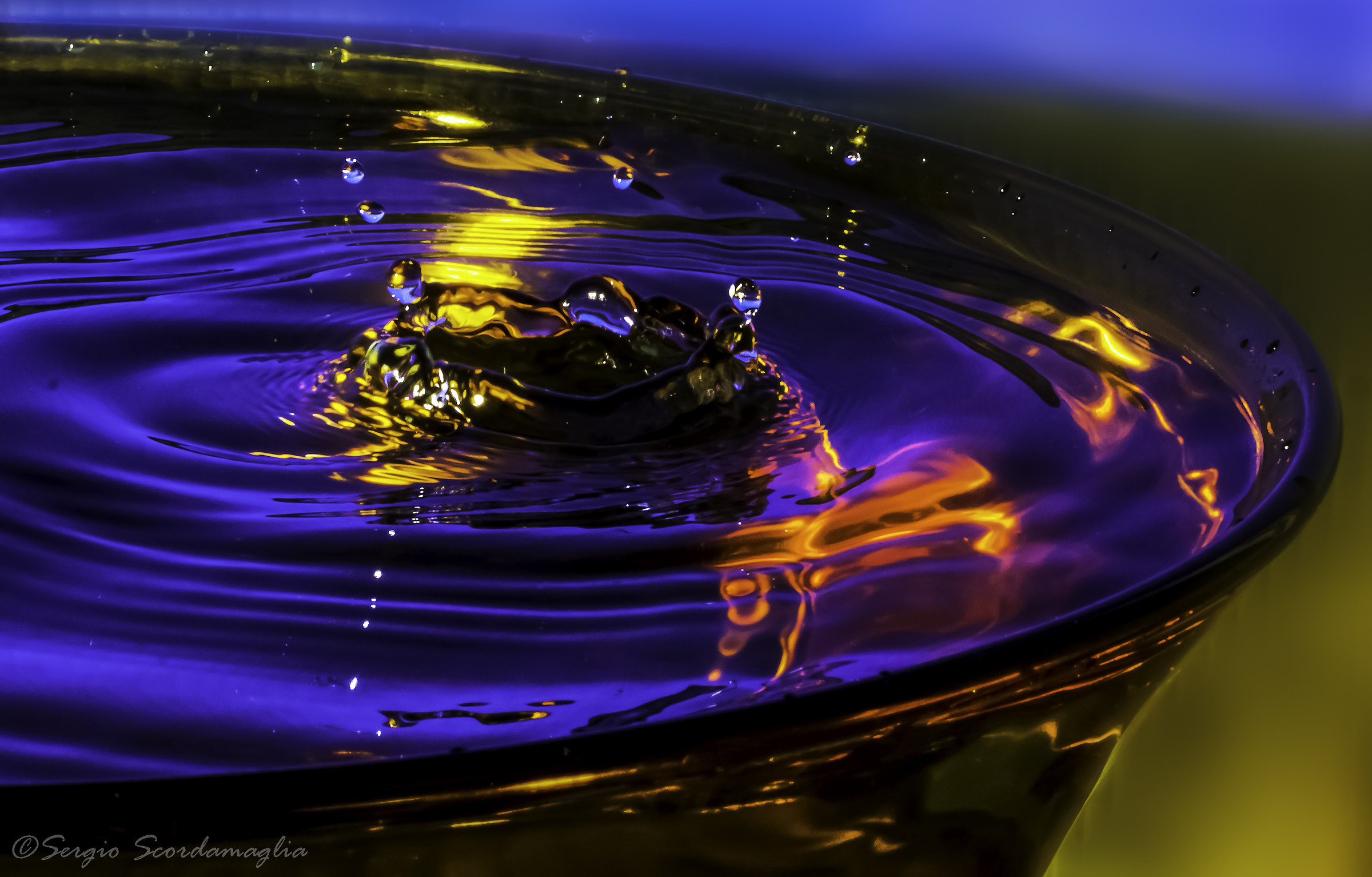 Splash with colored panels and flash