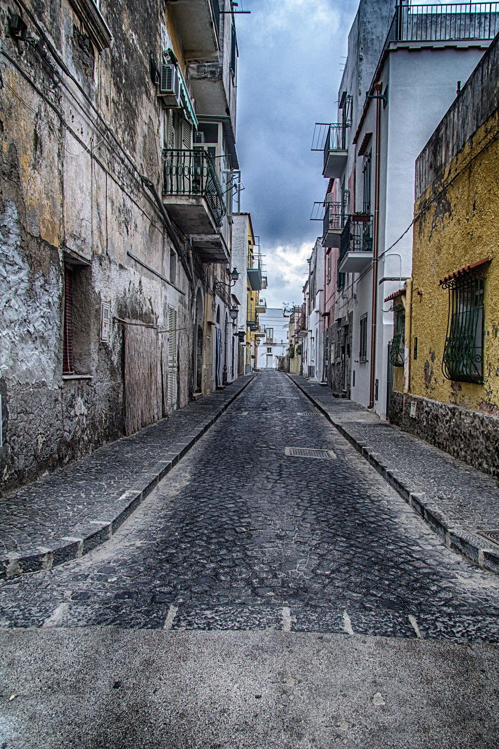 Alley Ischia