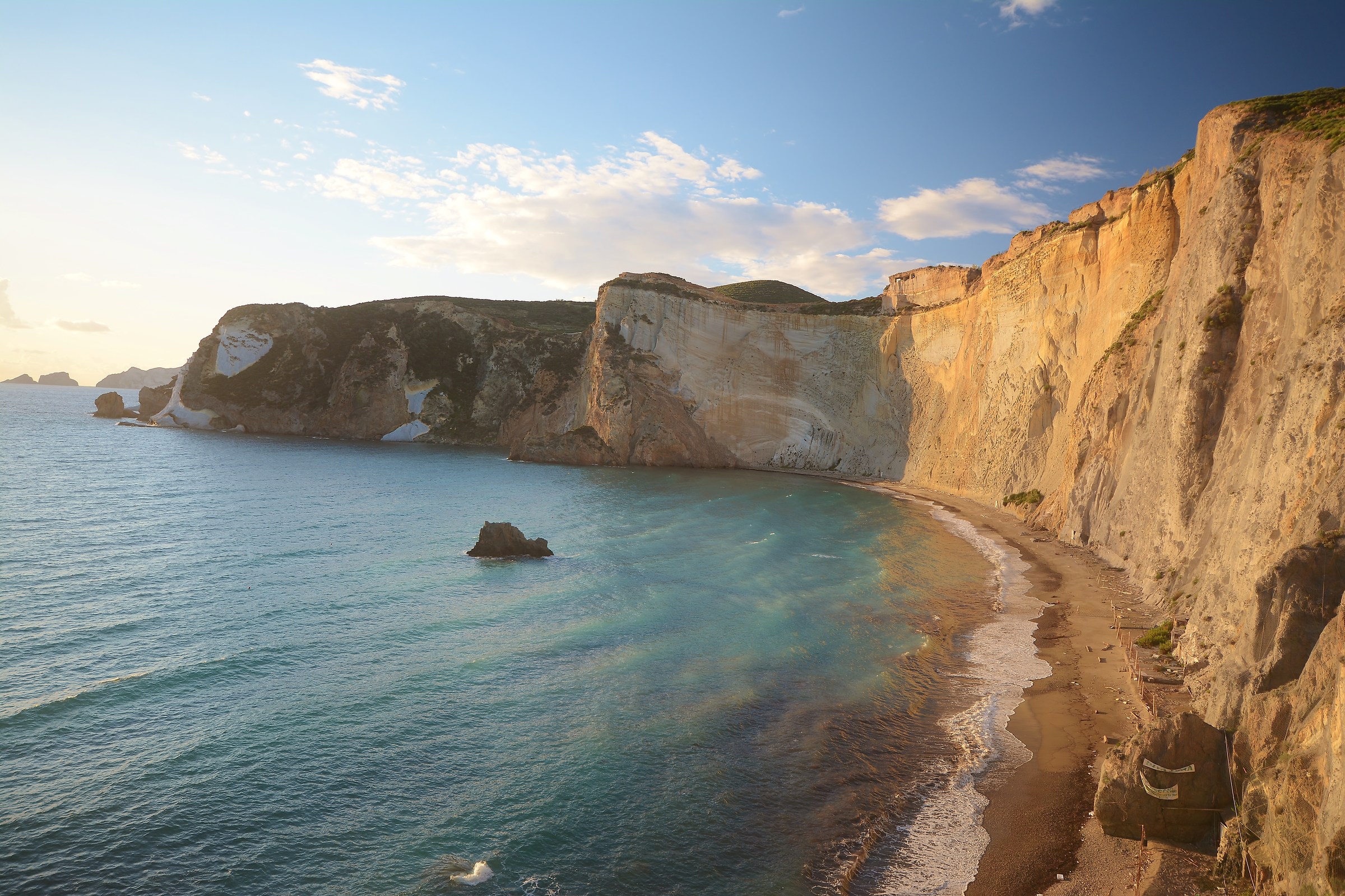 Ponza, Chiaia di Luna