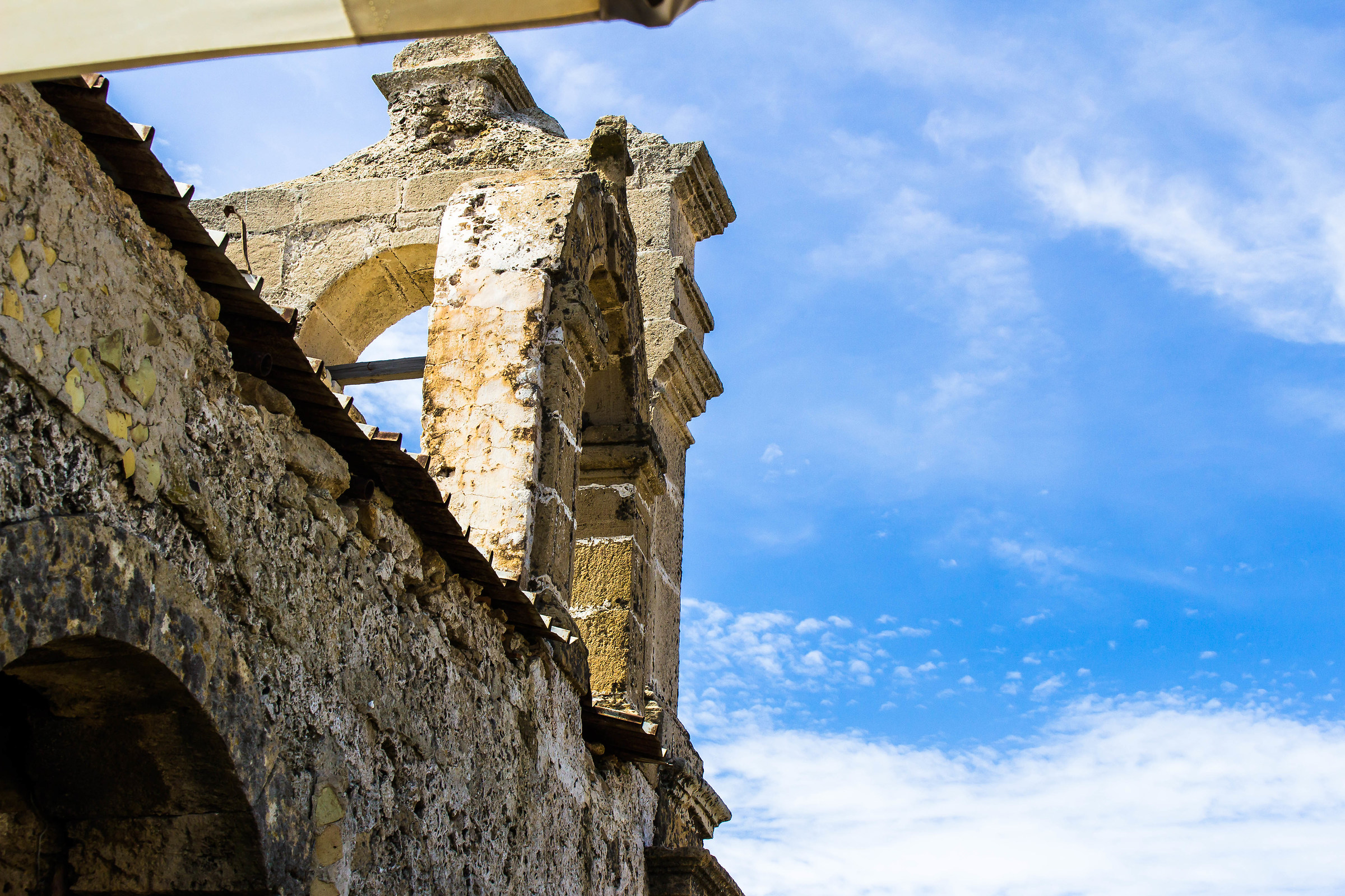 Architectural foreshortening in Marzamemi