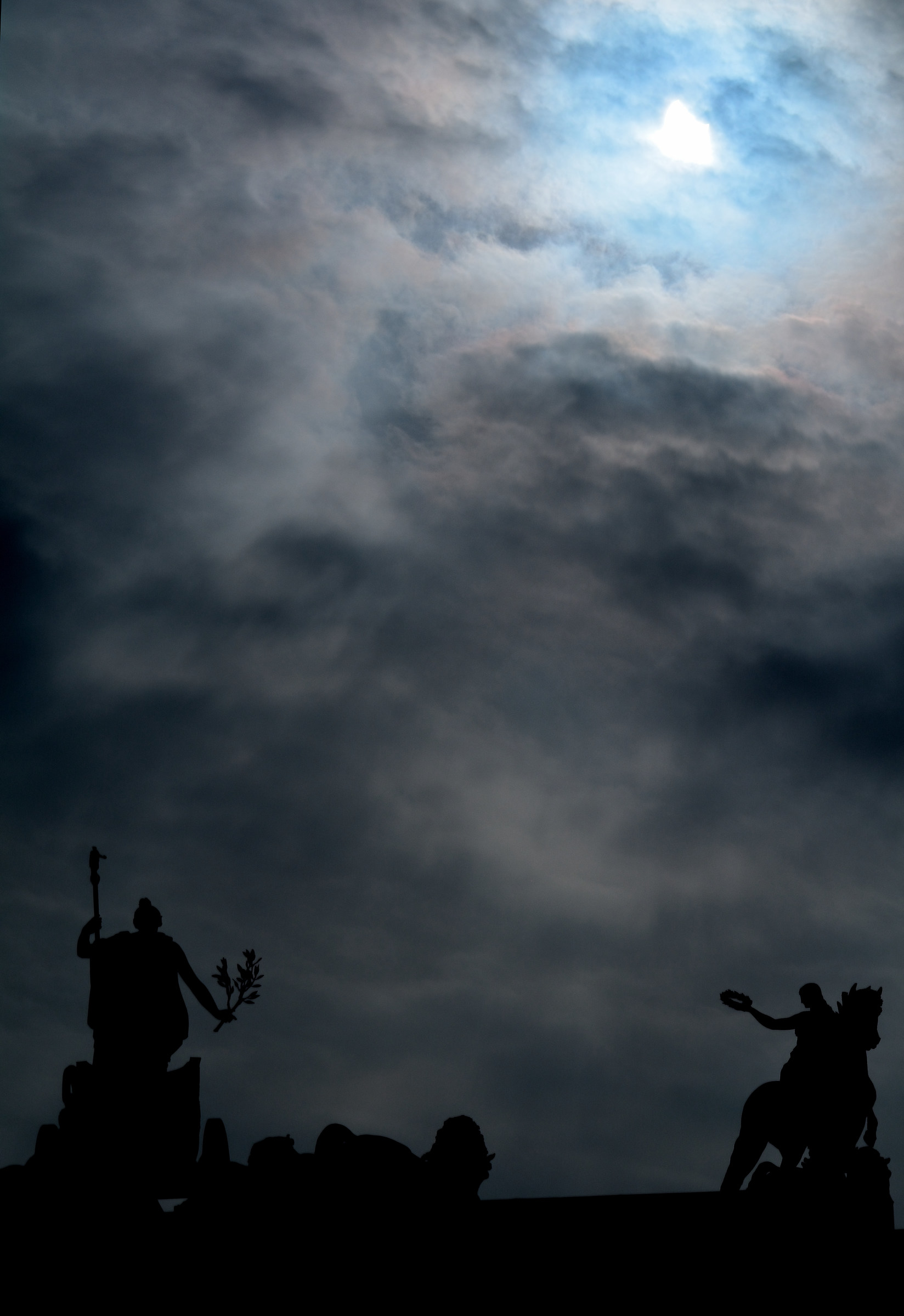 durante l'eclissi a Milano