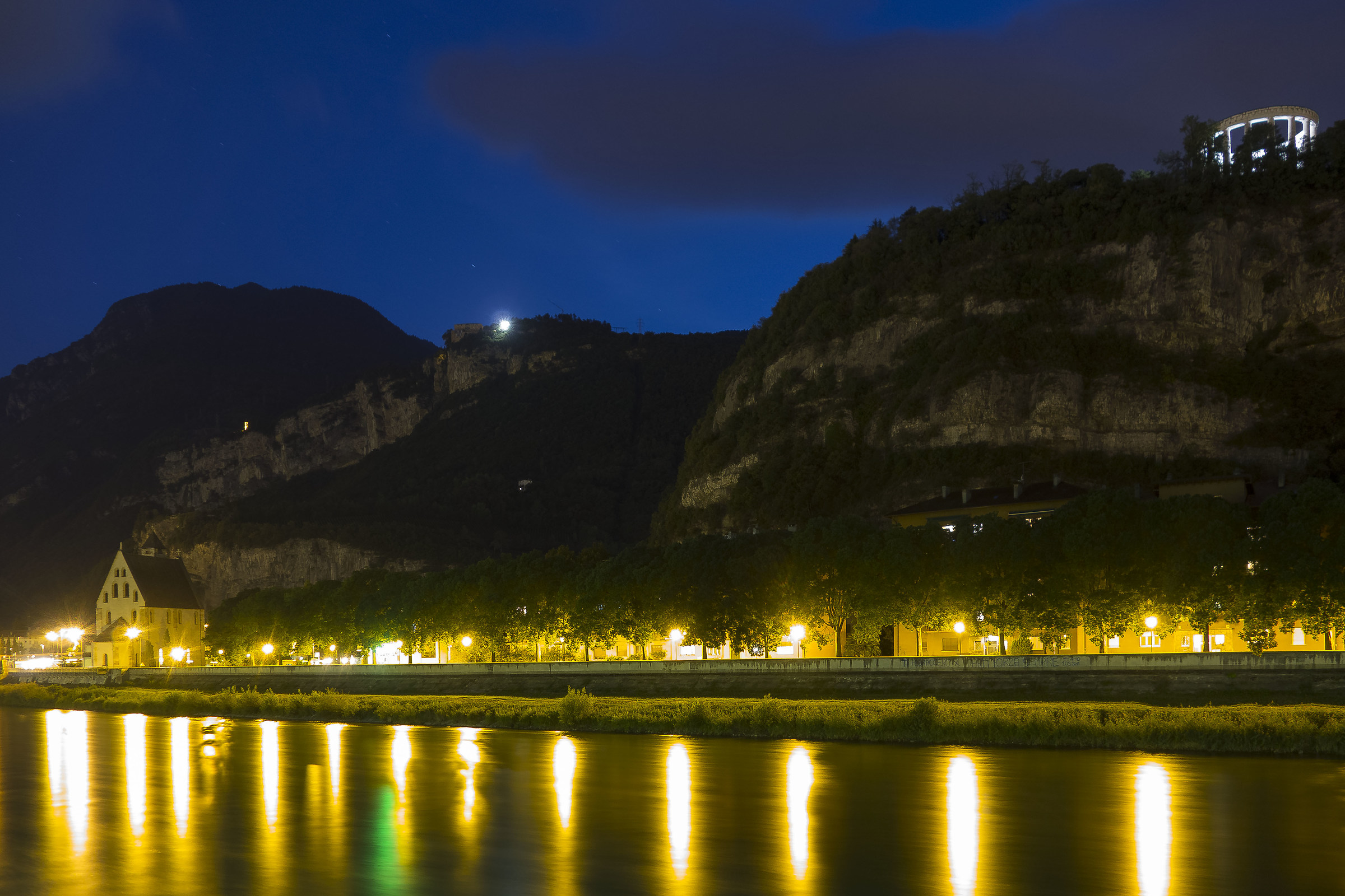 Lungoadige church from north