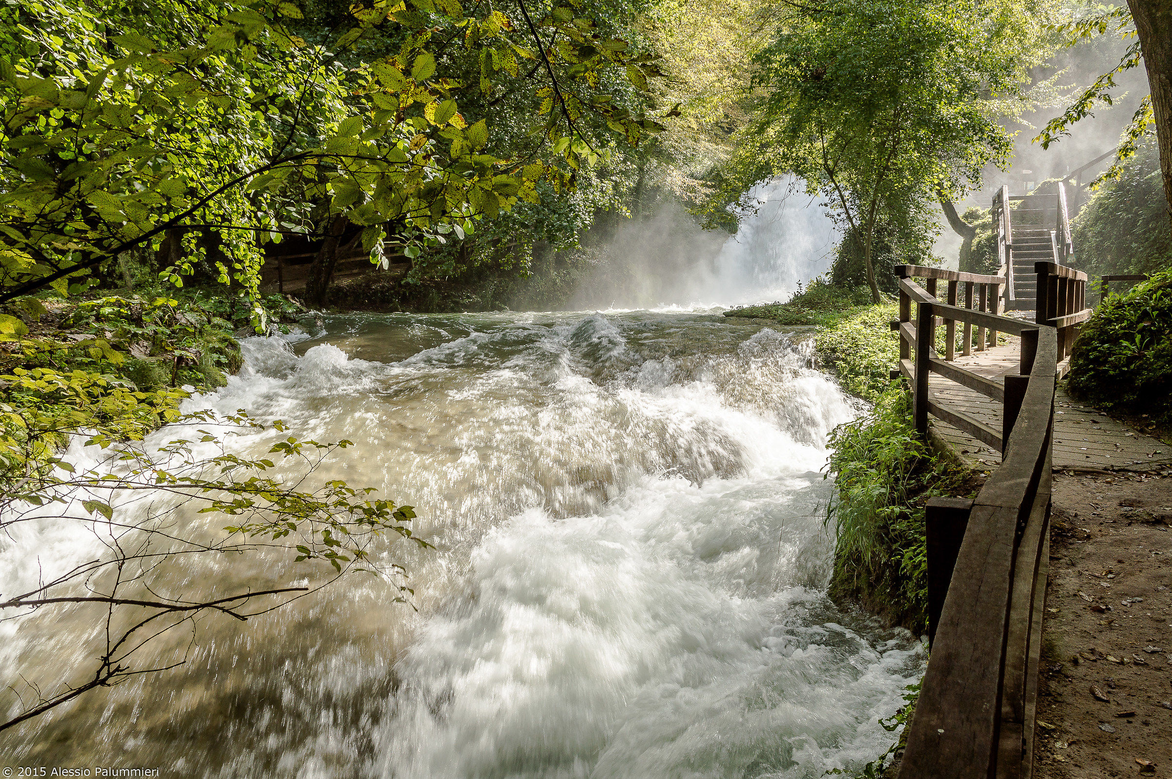 ..fra thousand lights the shadows crept ...