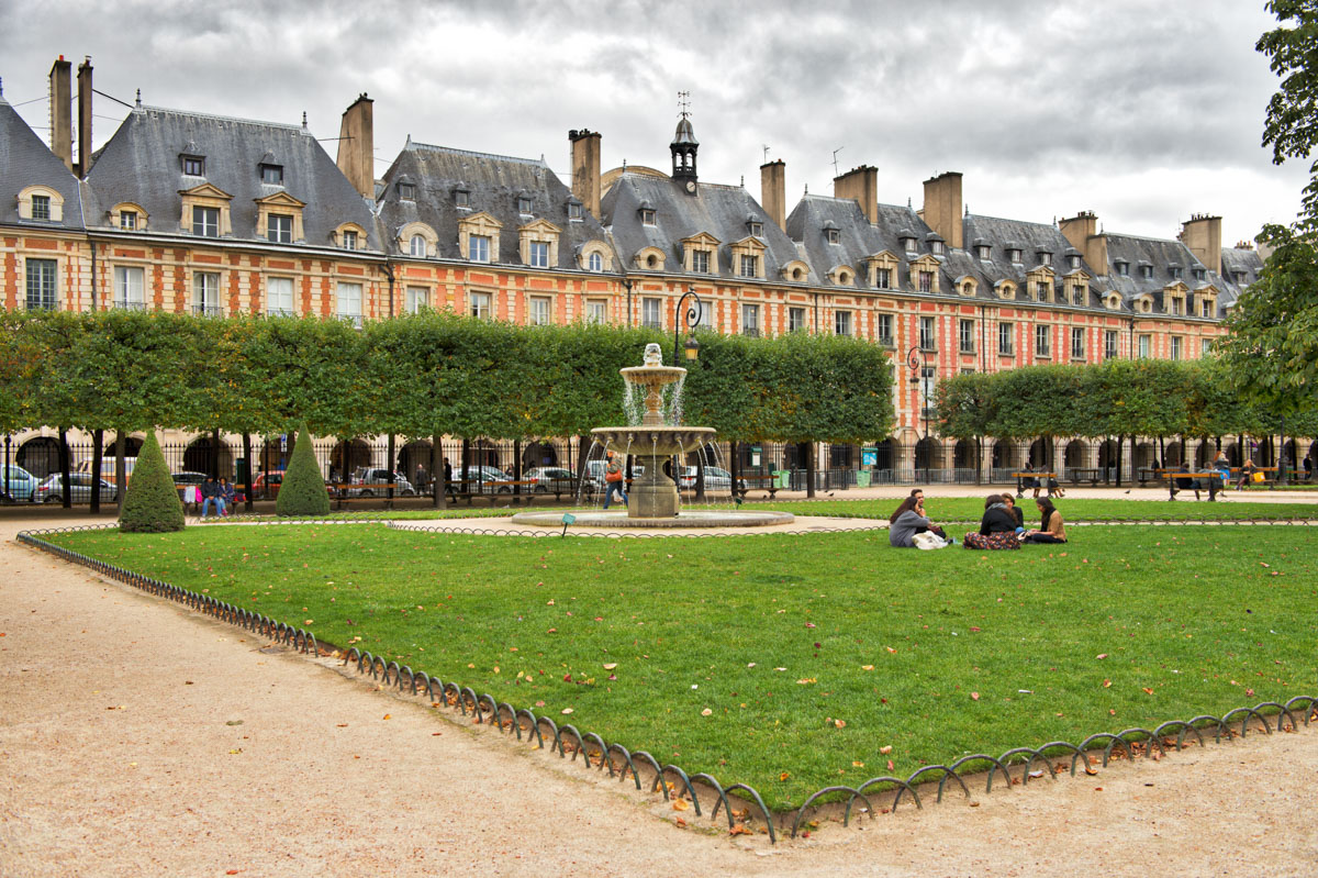 piazza Vosges