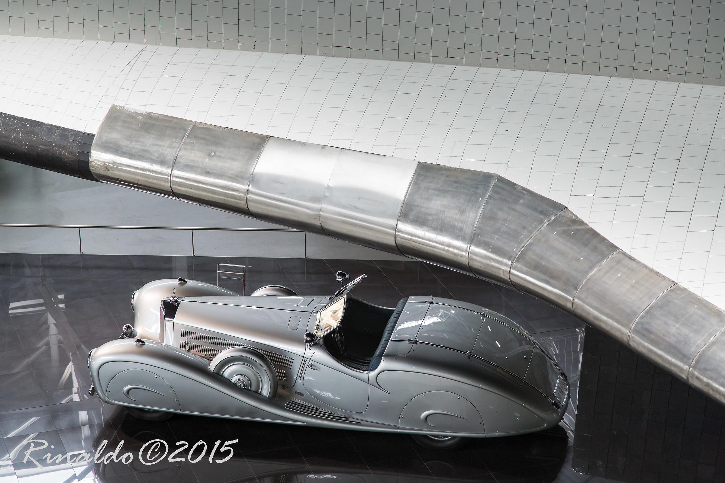 Mercedes Benz 500k under the wing of the Buran