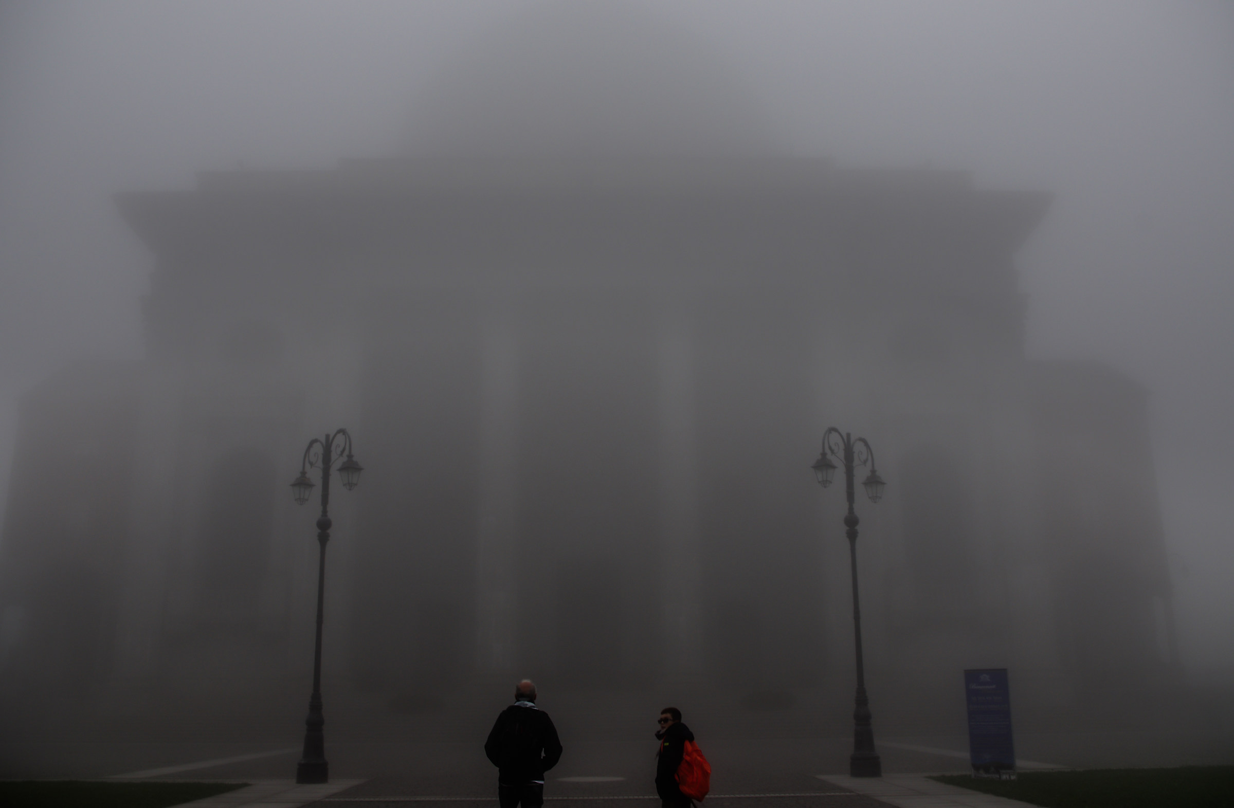 In the fog ... I see or do not see ..