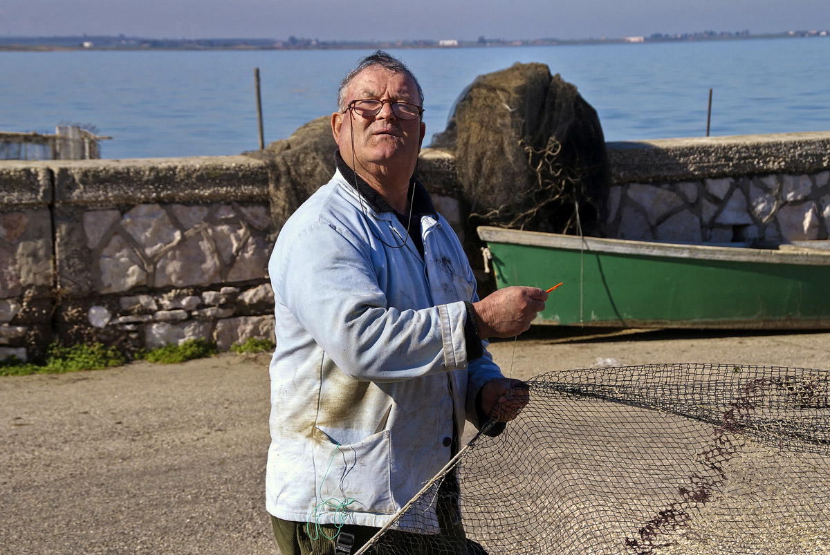 Fisherman Repairing Network