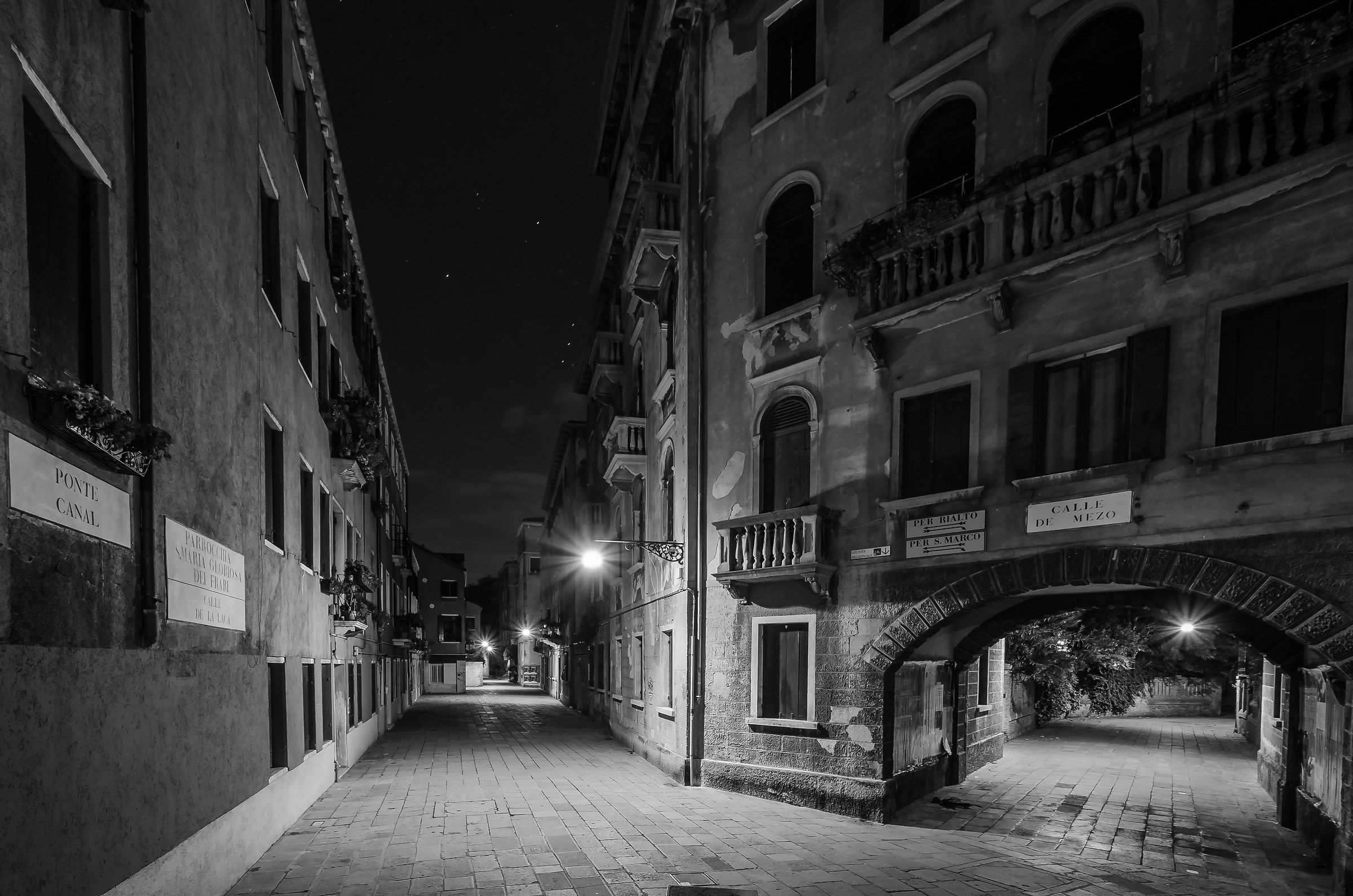 Venetian streets During the night.