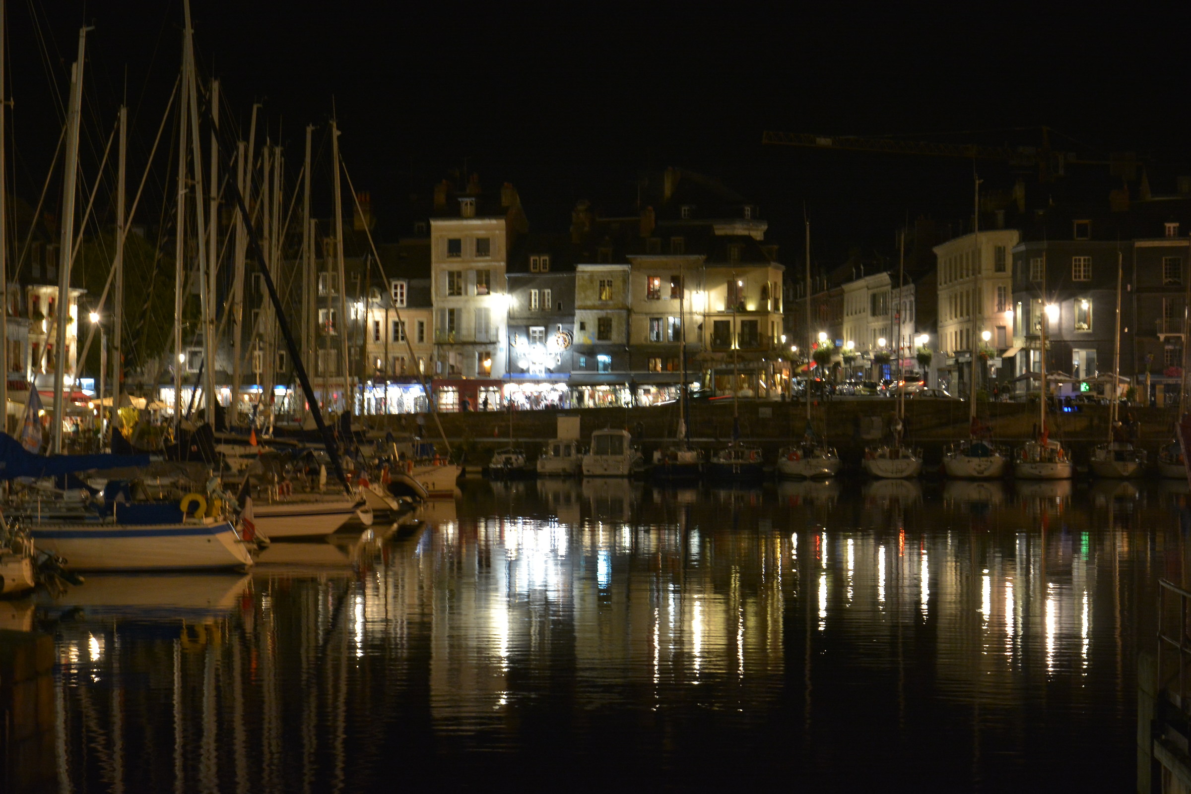honfleur ... the nuite