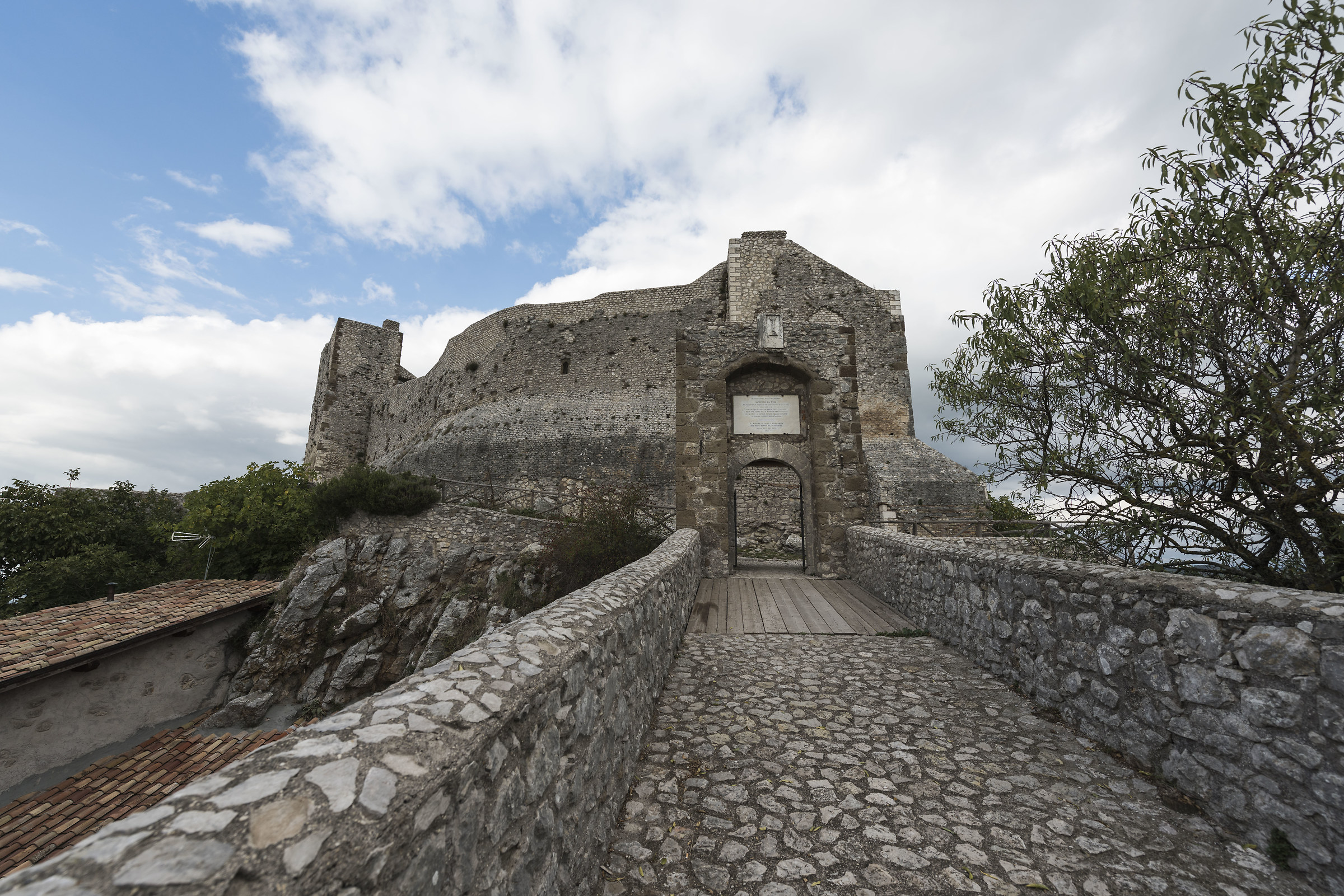 Castello - Castel Sampietro Romano