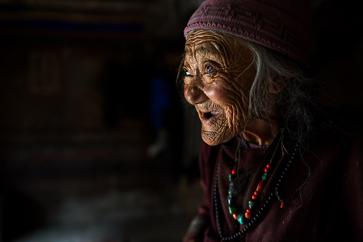 ... caressed by light (natural light)