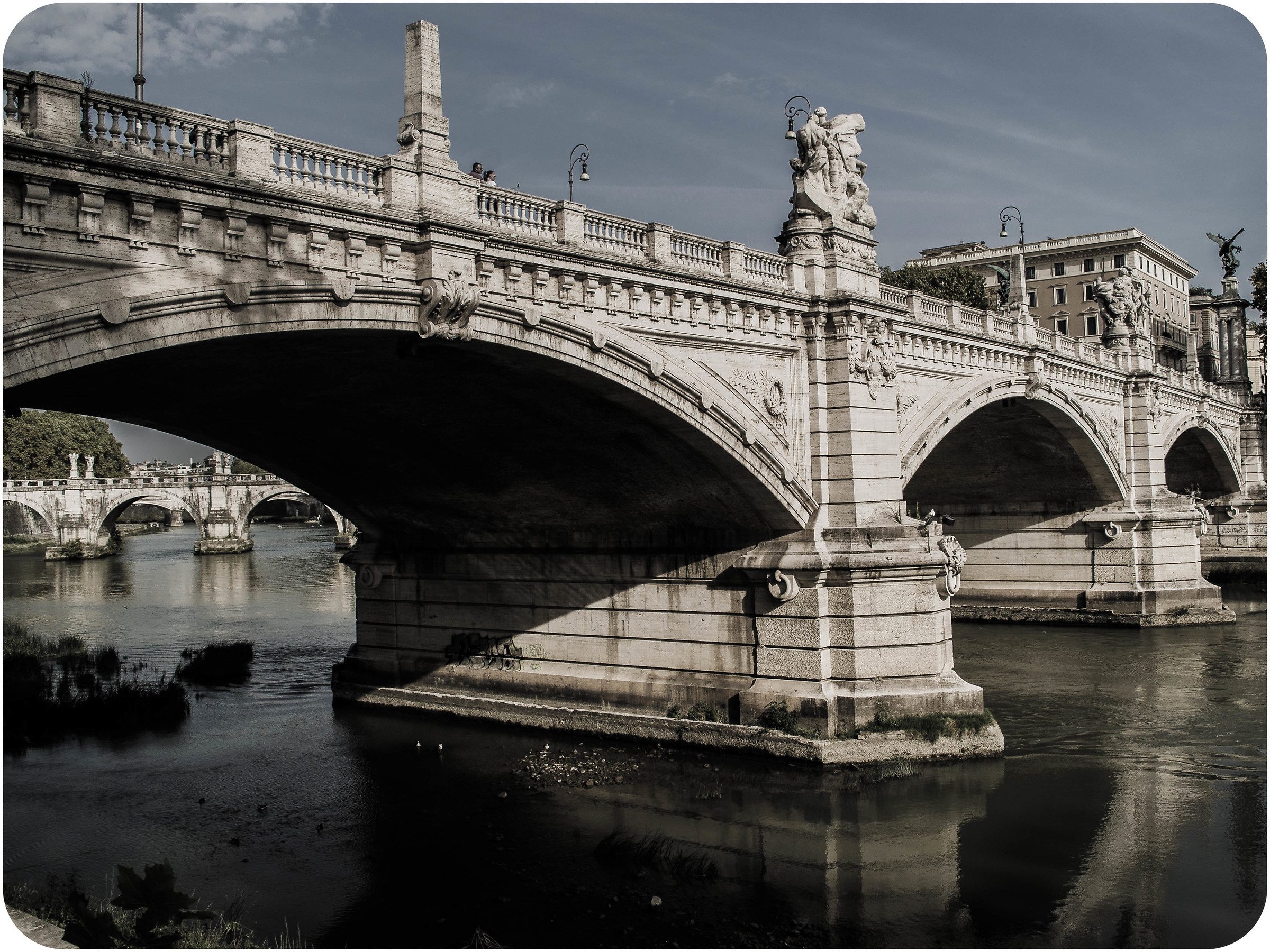 la pietra antica non emette suono