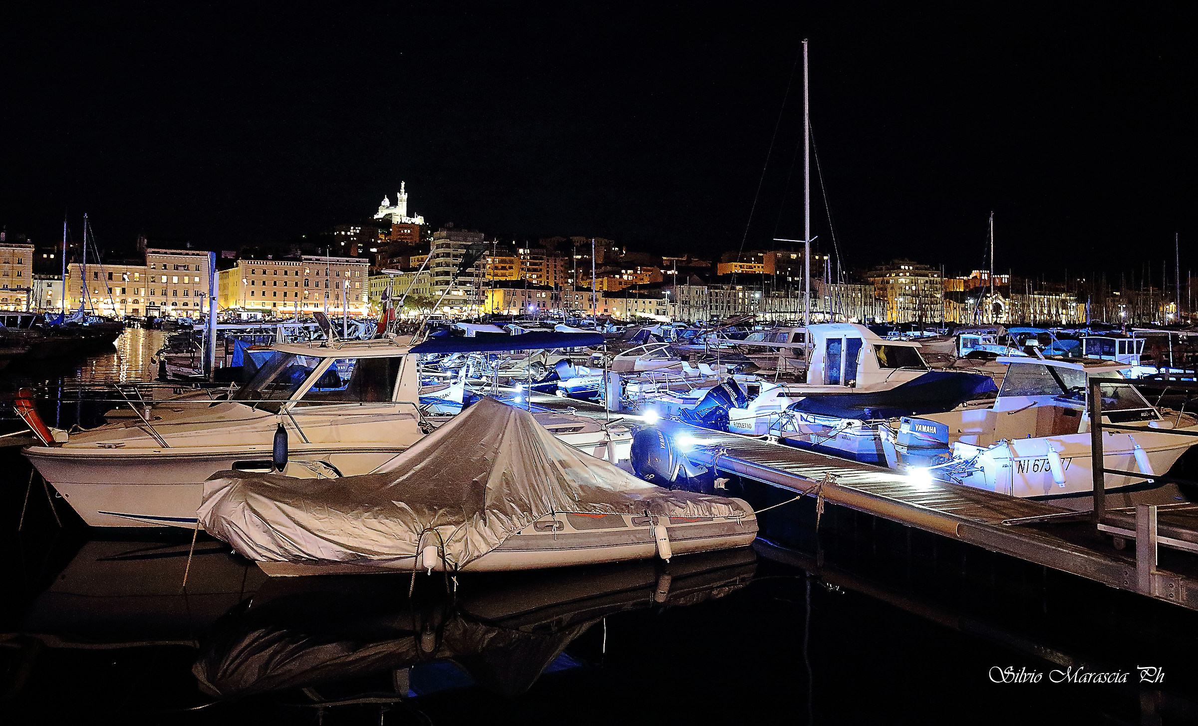 Marsiglia by night