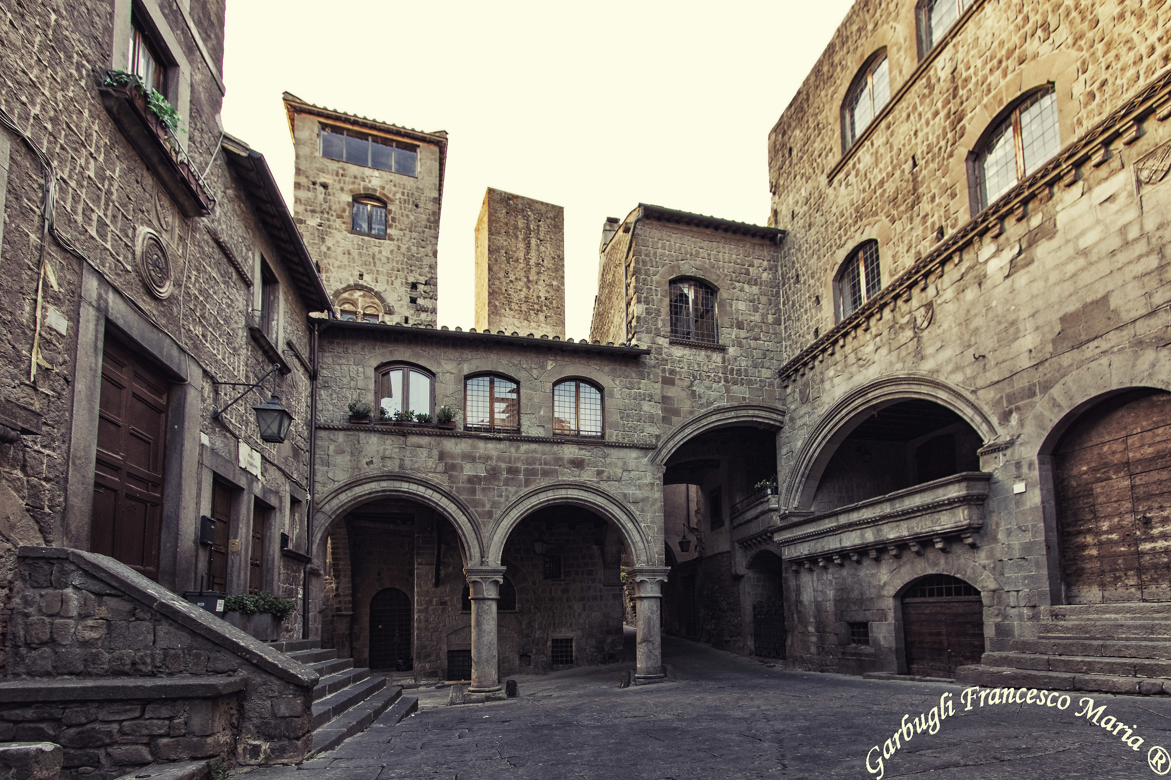 Viterbo "Piazza Medioevale"