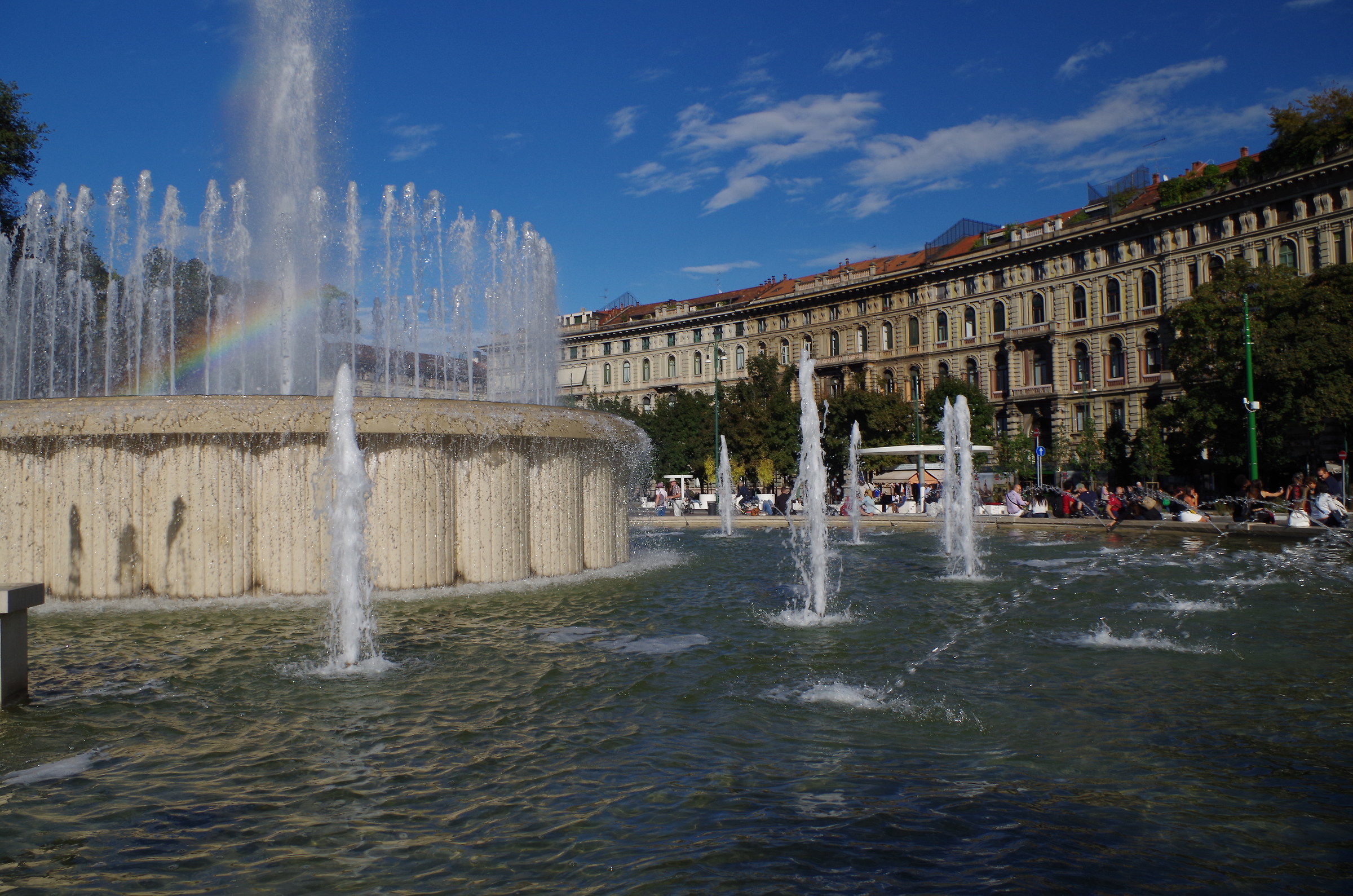 Milano: la fontana di Piazza Castello.