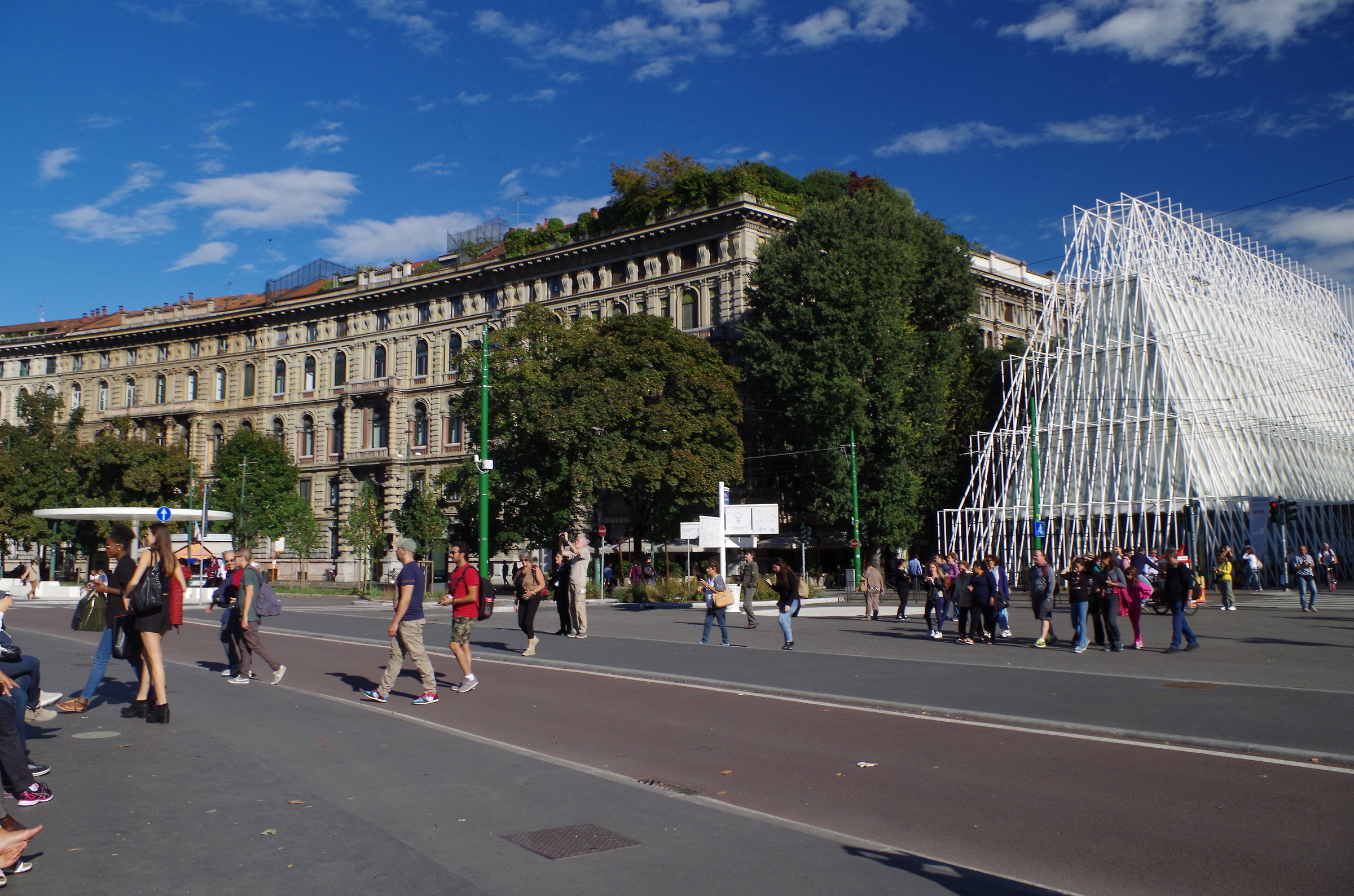 Milano: Piazza Castello.