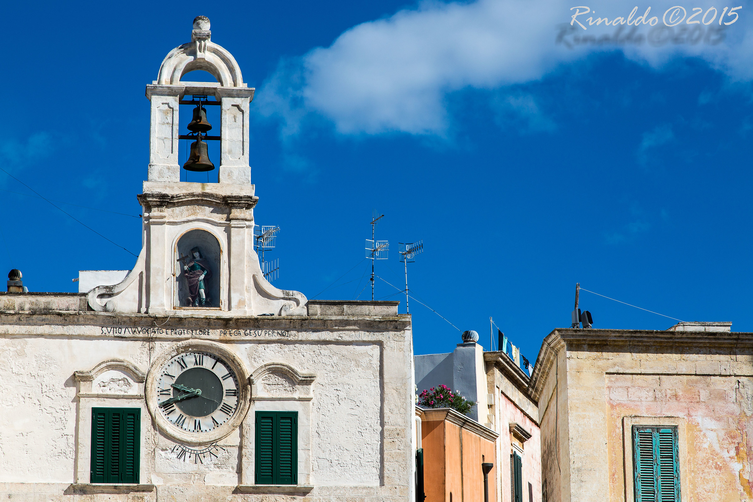 Polignano a Mare, l'orologio del Paese