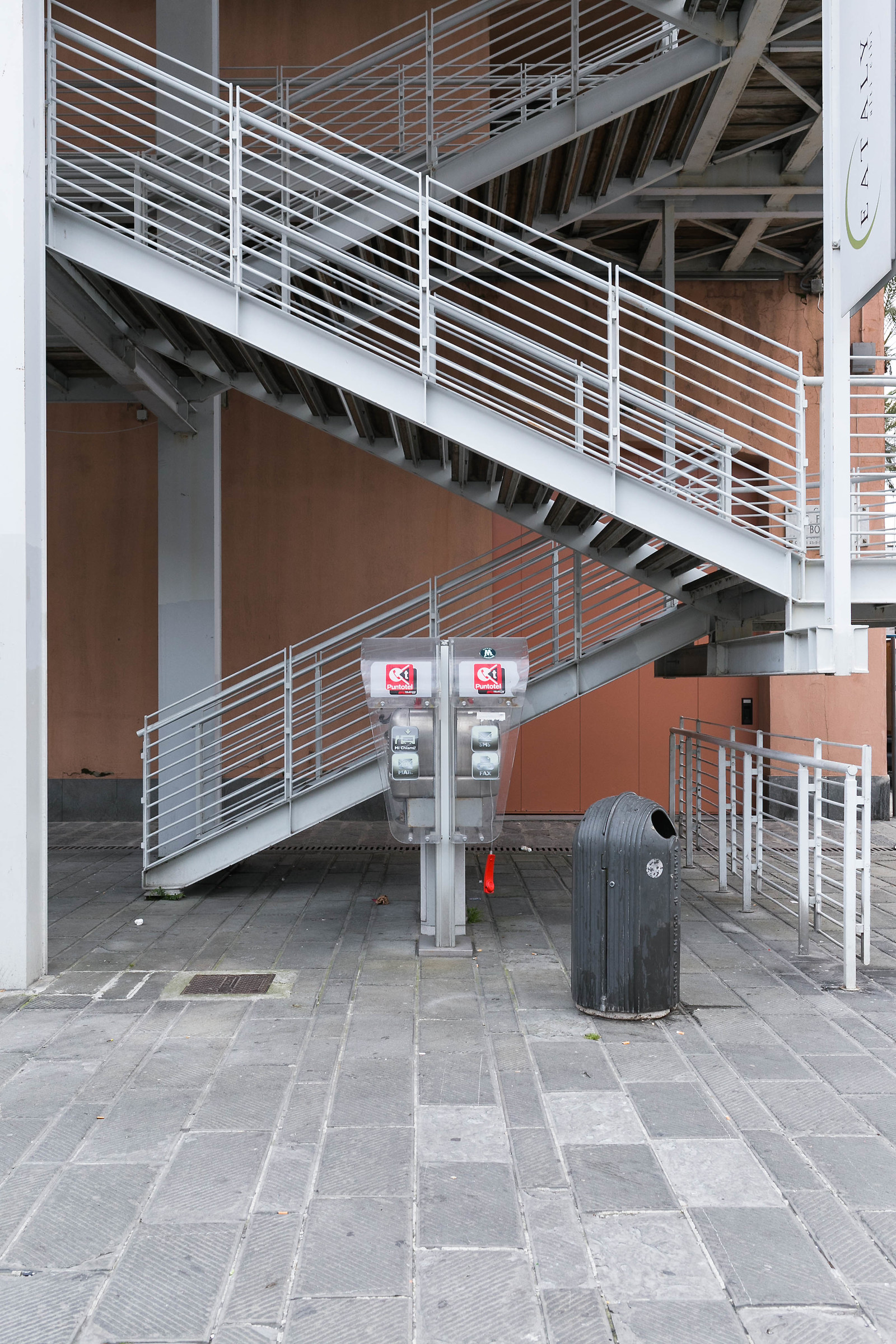 Genova Interruptions