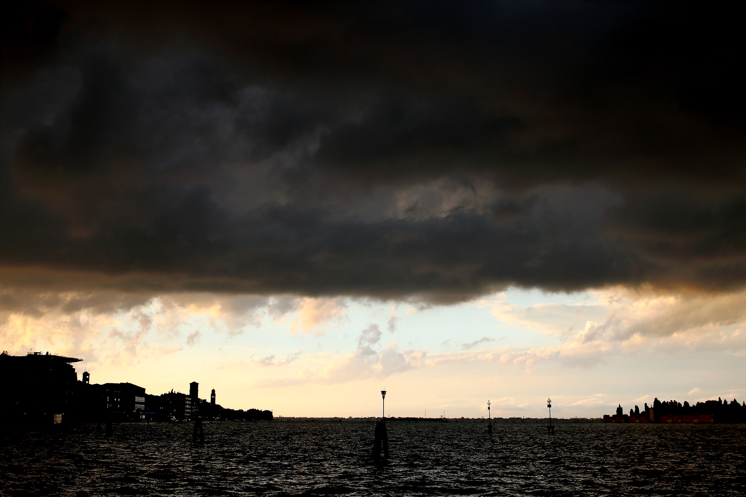 I know that it rains ...