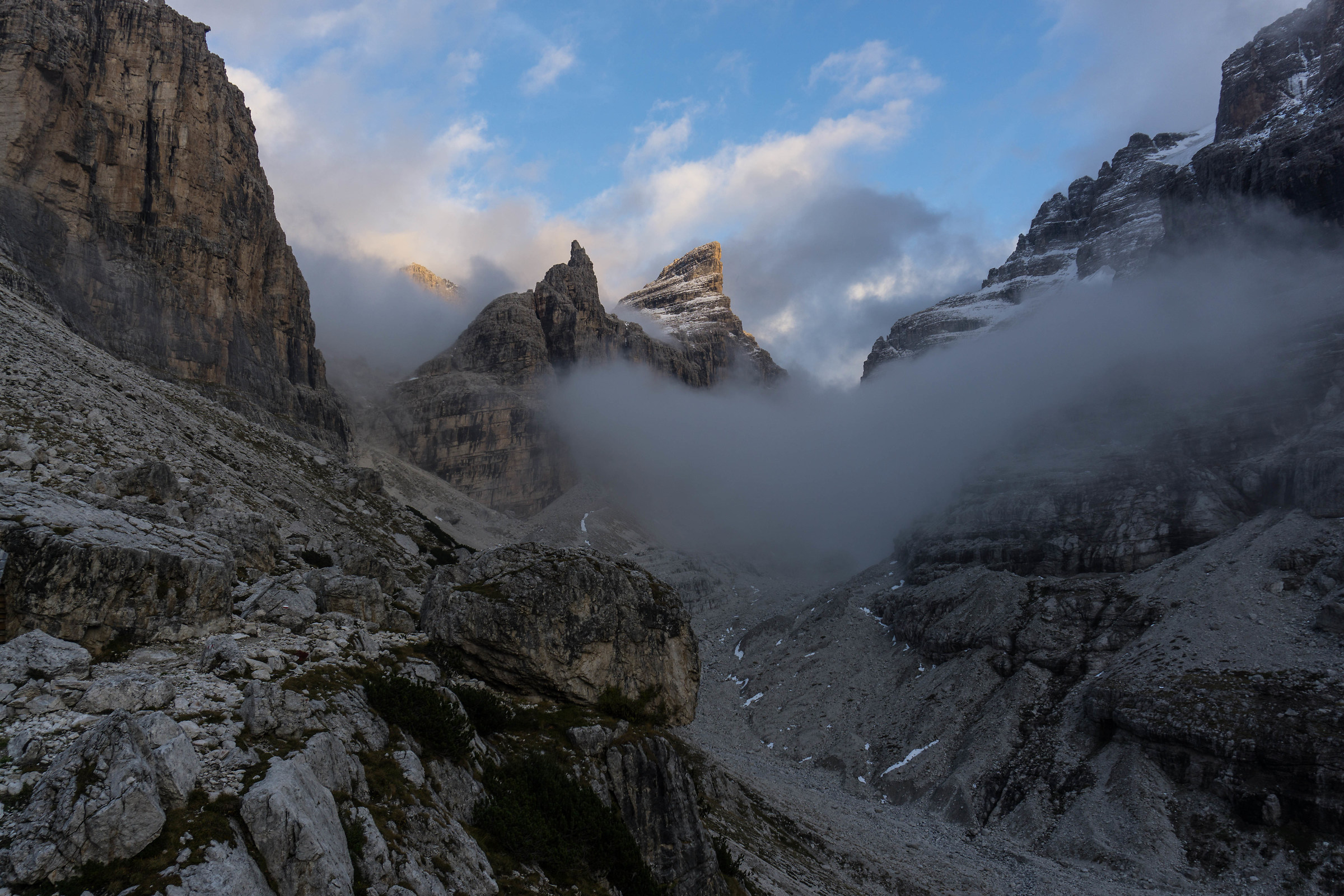 Verso qualcosa coperto dalle nubi....