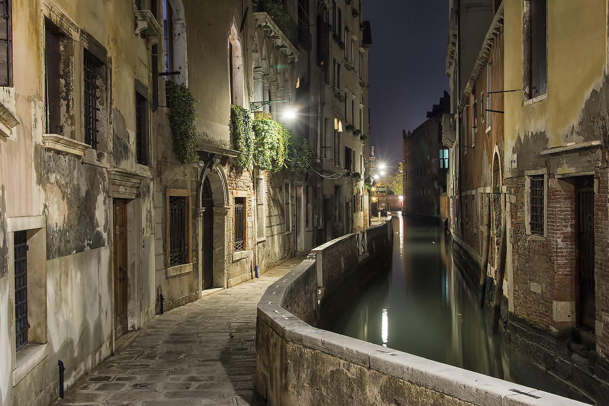 Venezia by night