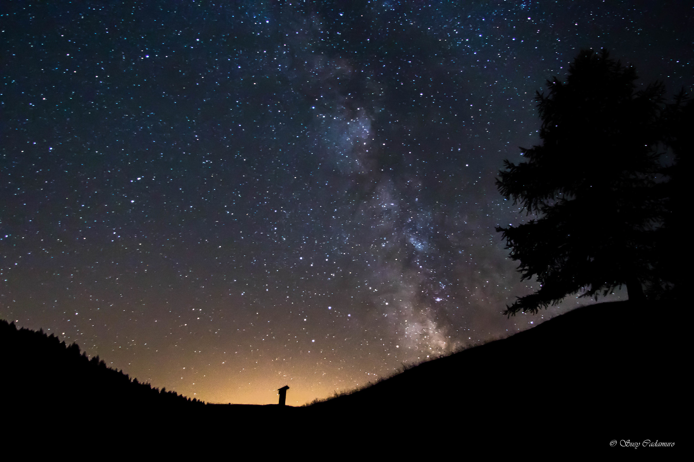 la via lattea dal lago blu di Cervinia