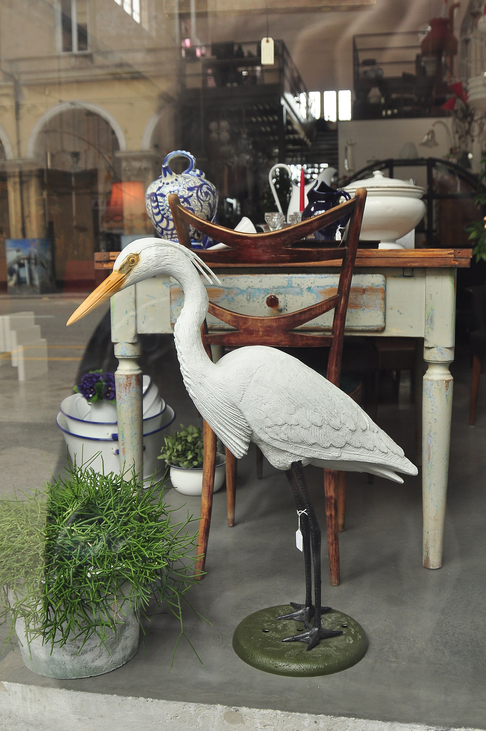 Assortment articles for photographic hunting ....