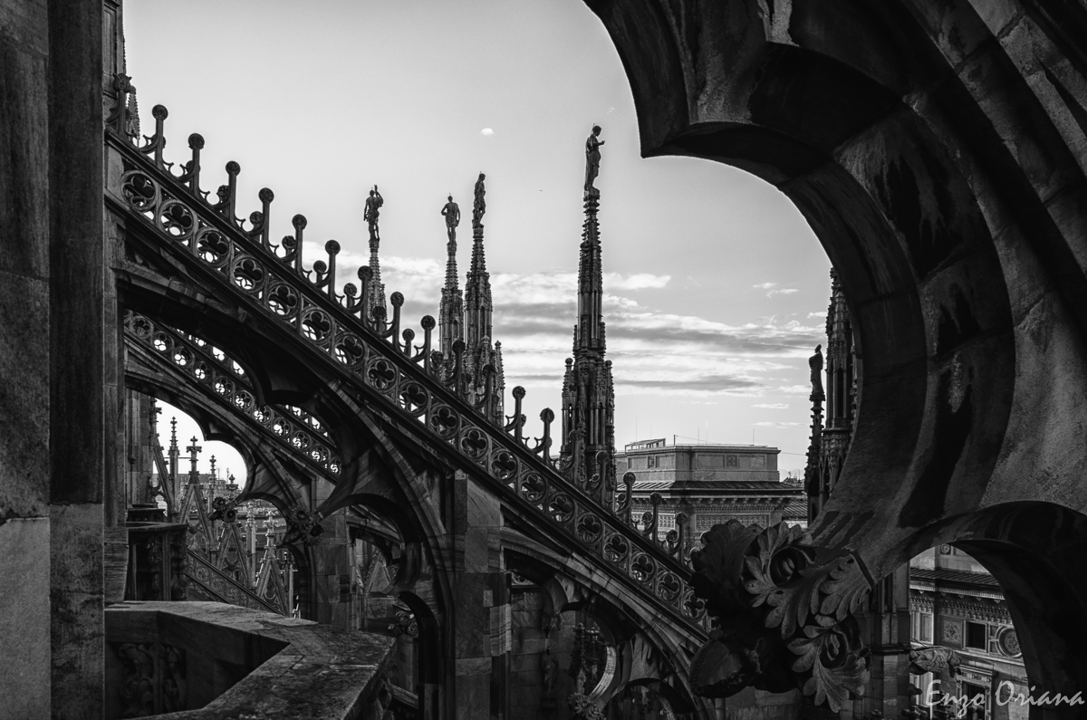 sulle guglie del Duomo...