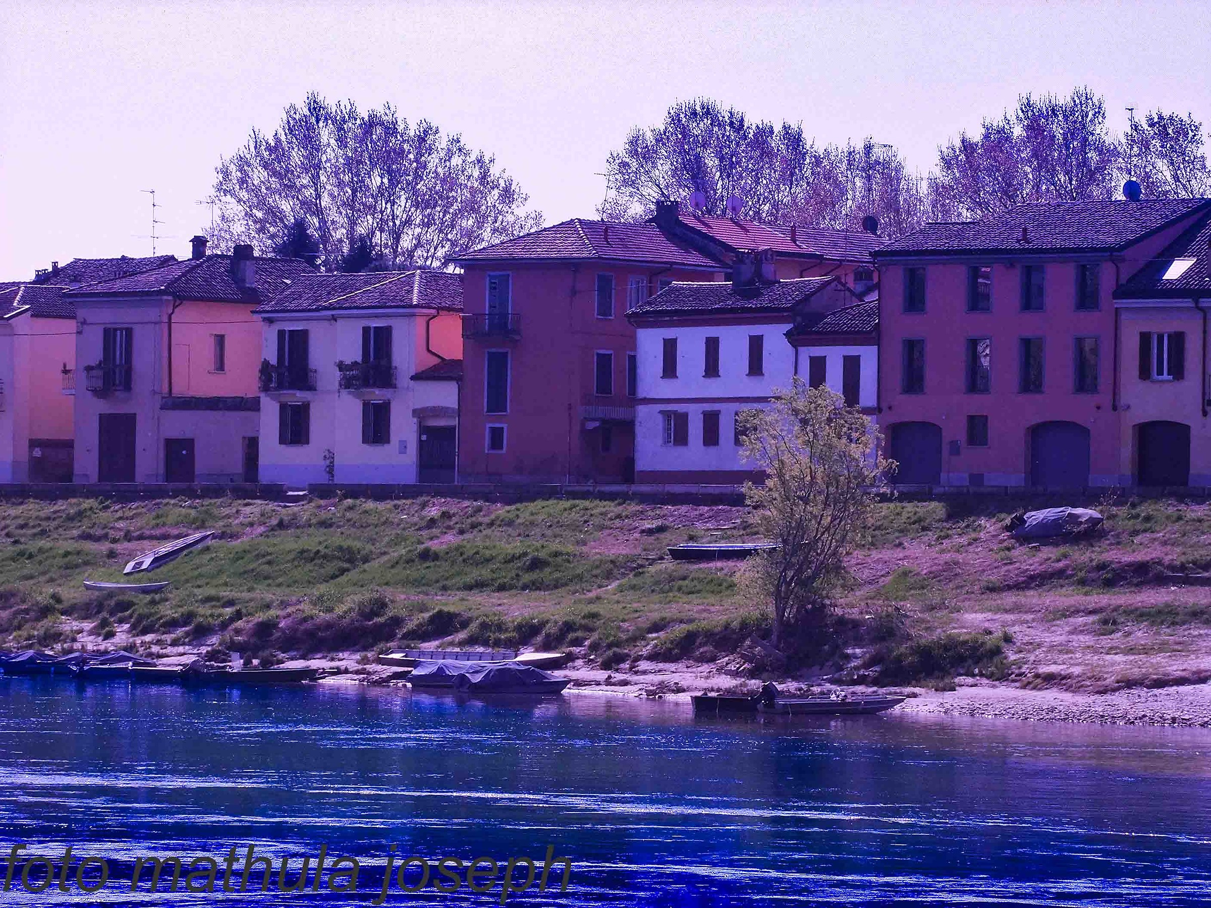 case sul fiume Ticino a Pavia