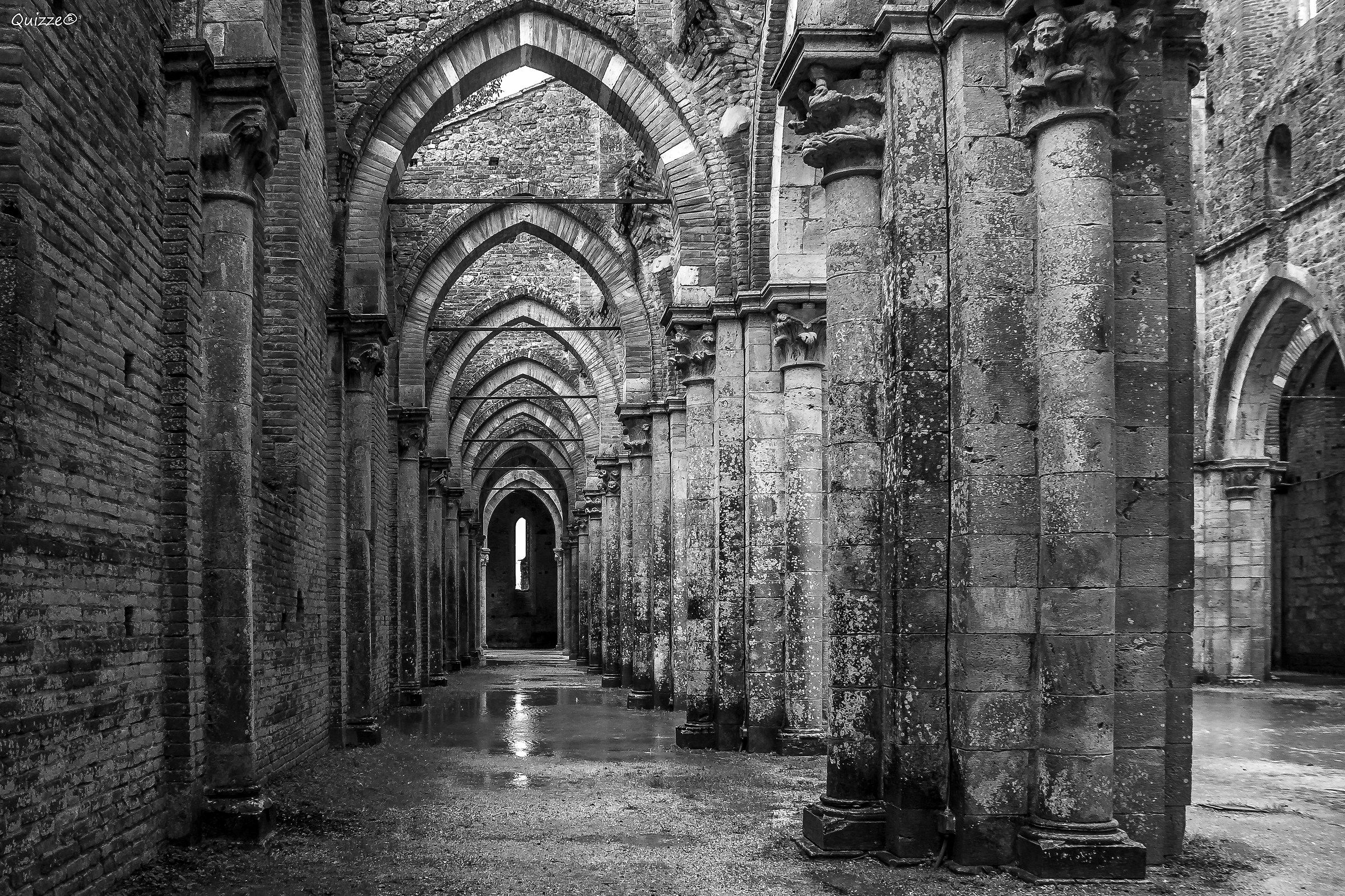 San Galgano B/N