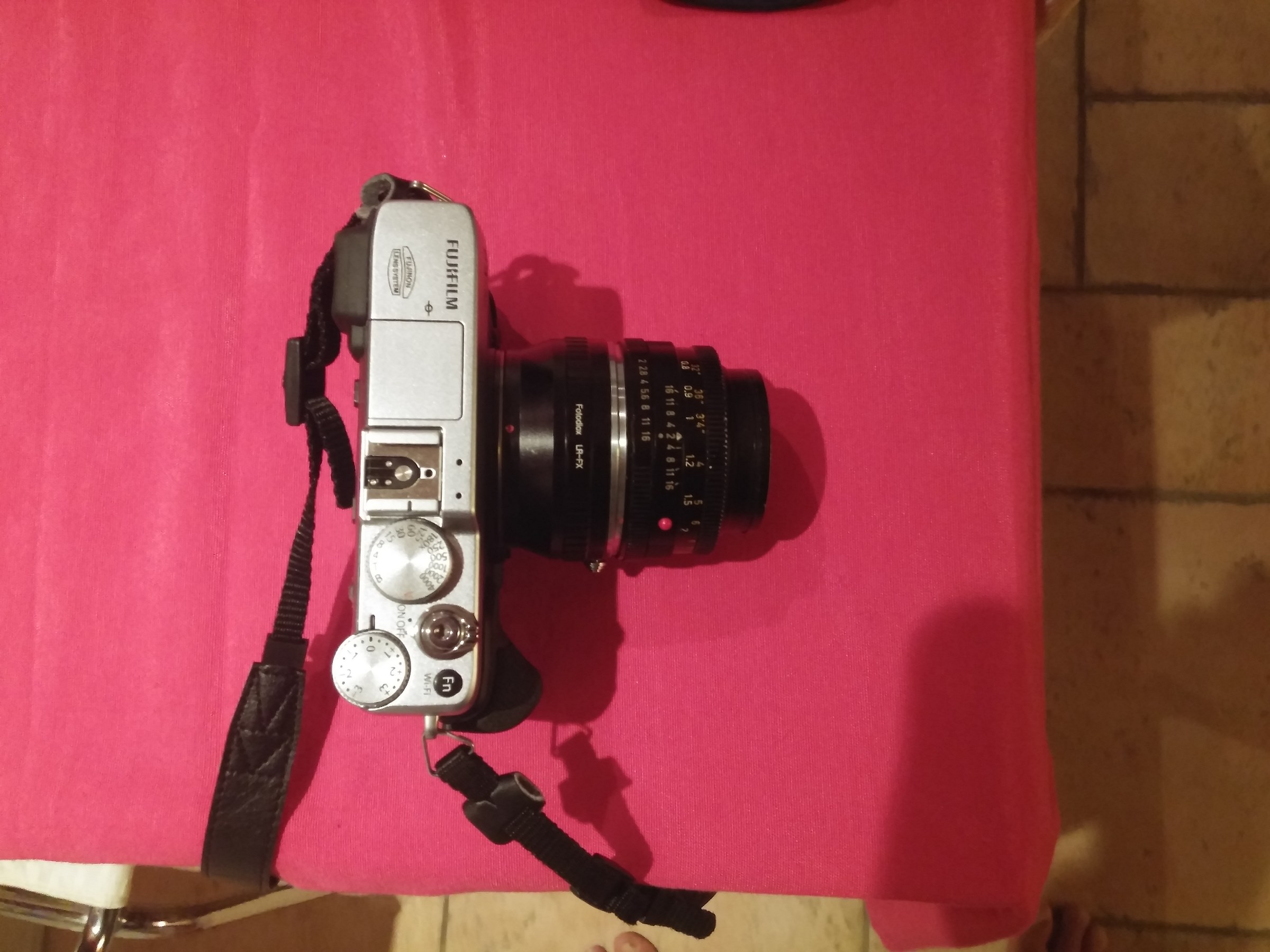 Fuji XE2 + R + Adapter Leica Summicron 50 mm RF / 2