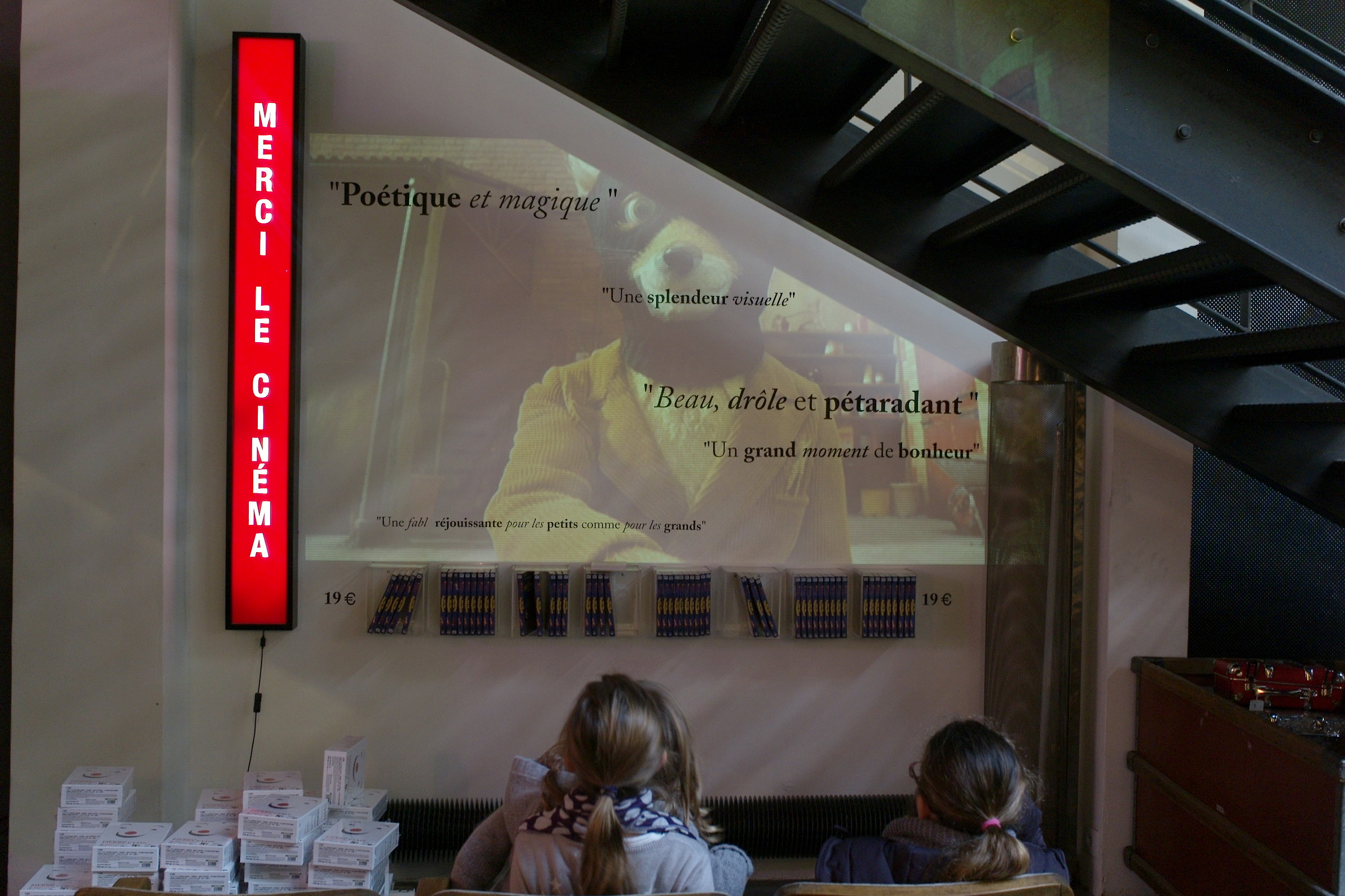 Parisian shop: entertainment for children