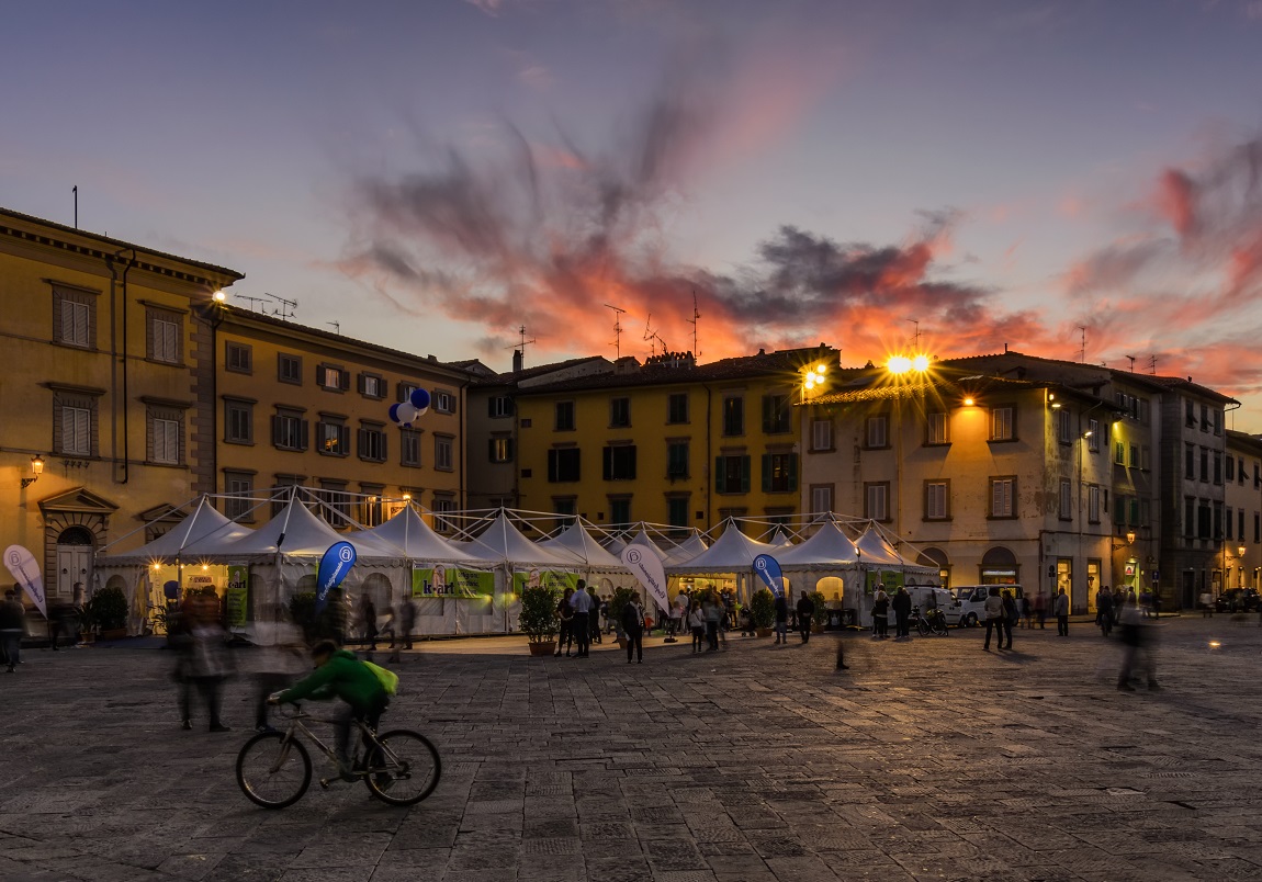 drones Sunset Piazza Duomo in Prato