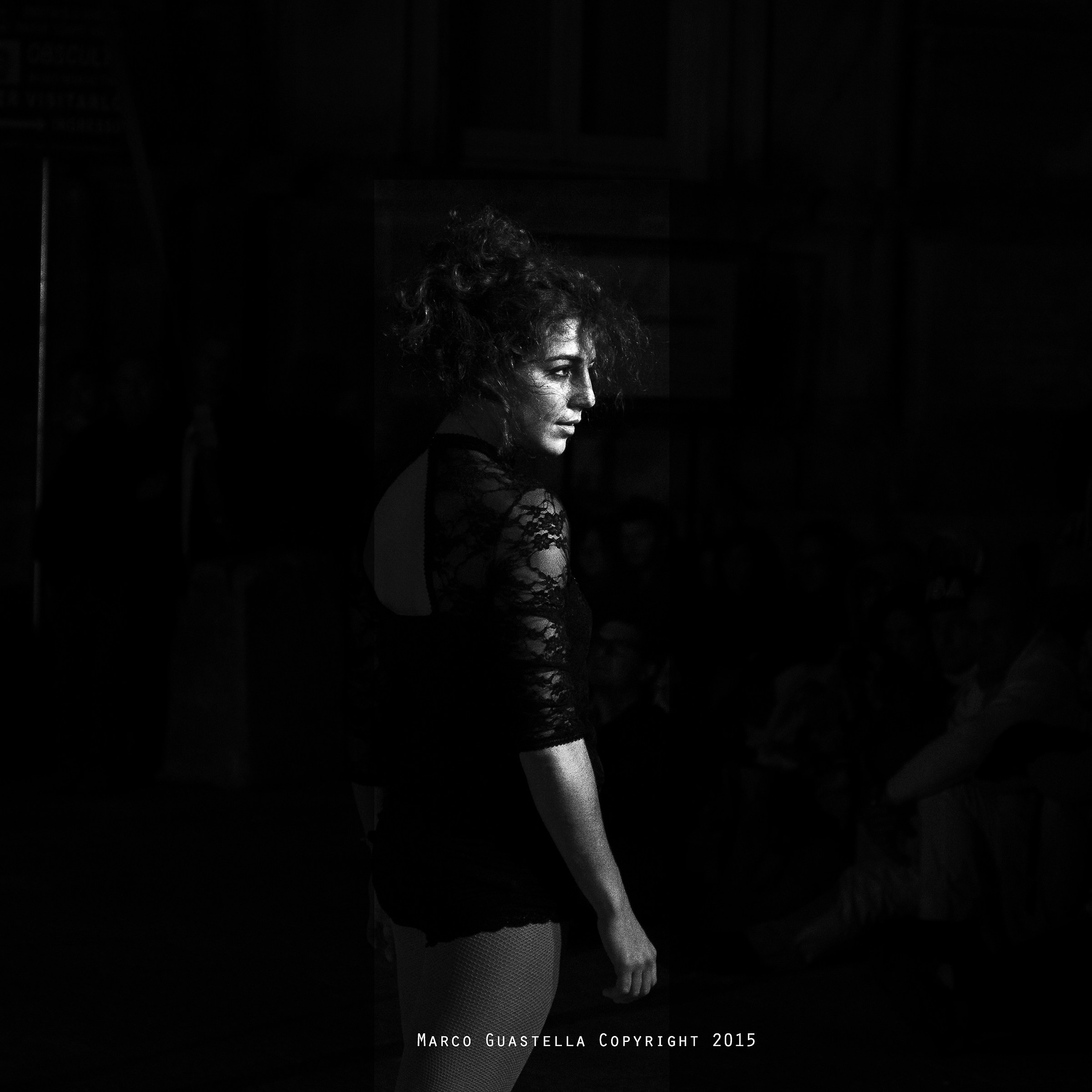 Ritratto di un'artista di strada