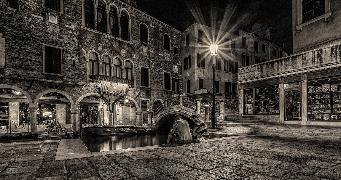 corteggiamento di questi tempi...